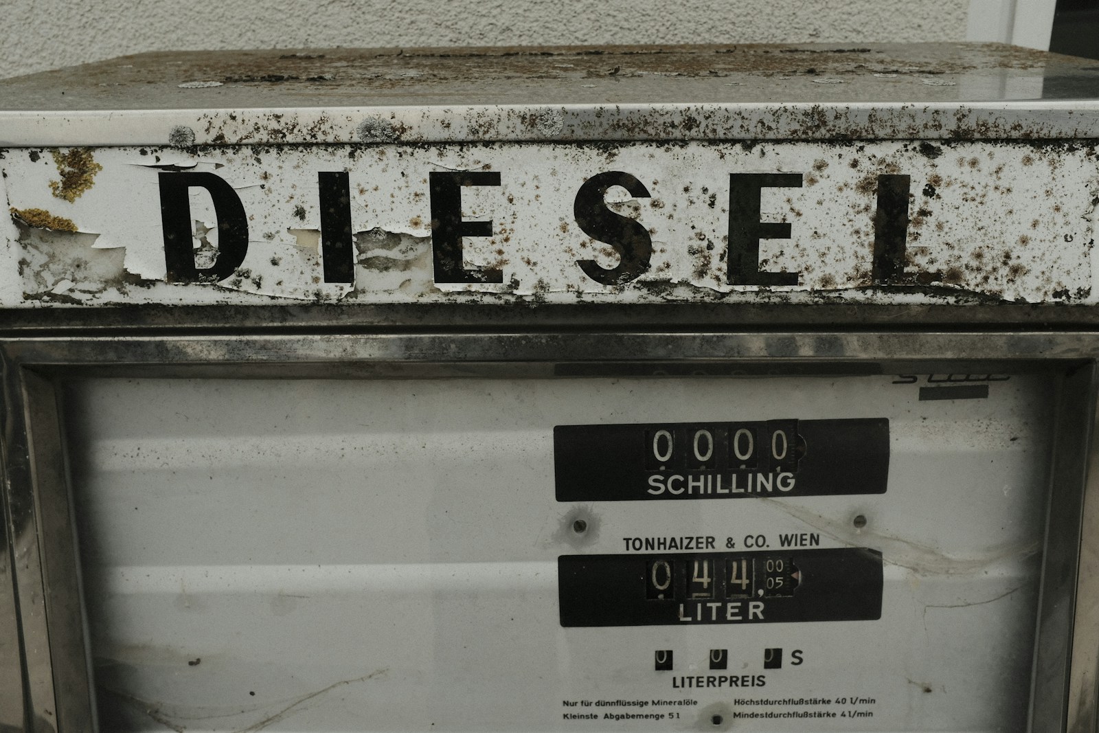 Adriano Goldschmied, Diesel Co-Founder, Passes Away at 82 - Lifestyle