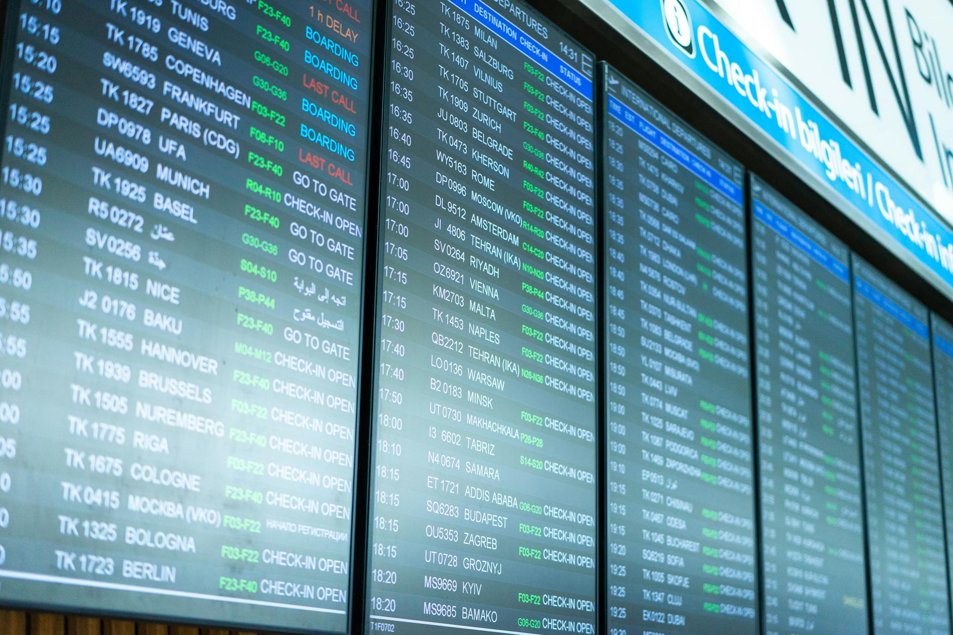 Airports to Screen for Troublemakers Before Boarding Flights - News
