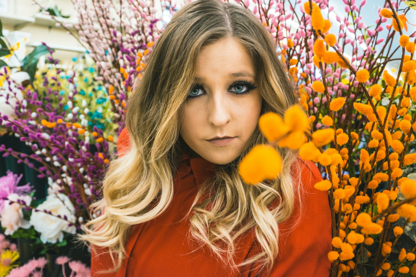 Amanda Bynes Makes a Comeback with New Single 'Girlfriend' - Music