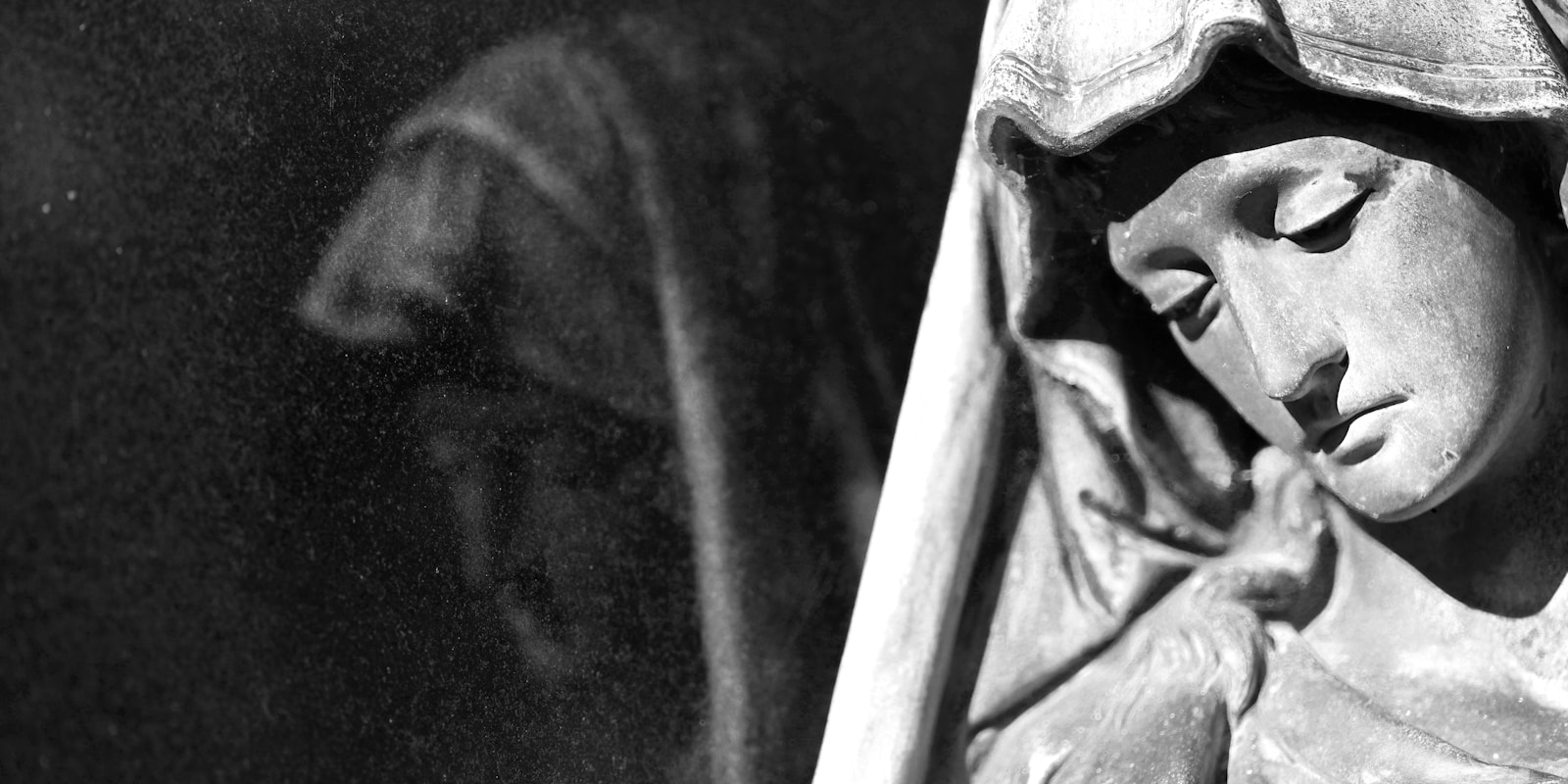 Anne Hathaway Reveals Odd Happenings on Mother Mary Set - Cinema