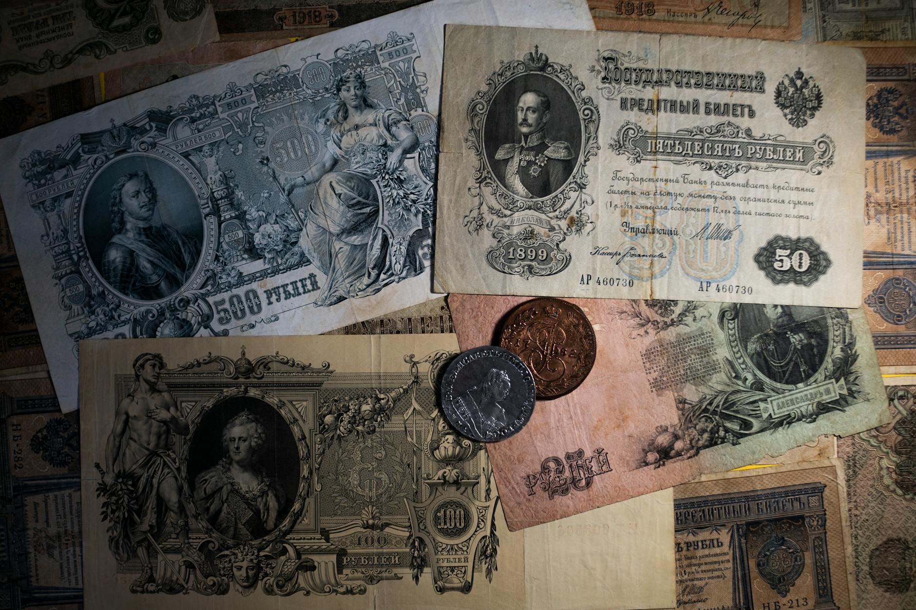Average Salary in Russia Hits 98,100 Rubles: What It Means - News