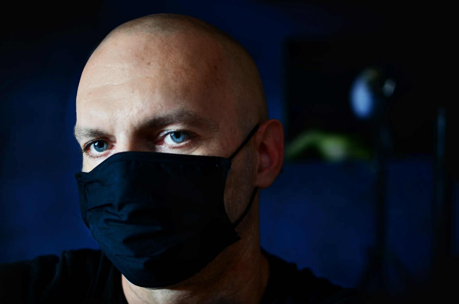 Sergey Bezrukov Seeks 500k Rubles for Unauthorized Mask Sales
