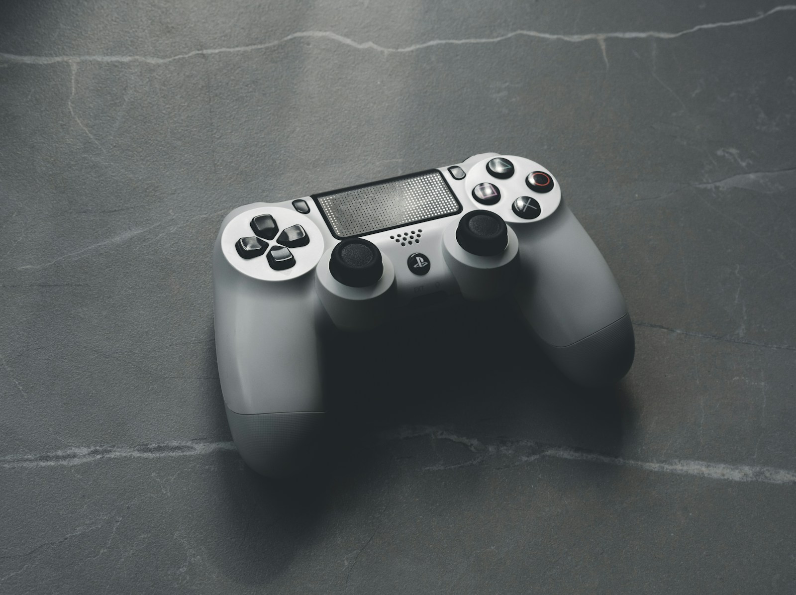 5 Iconic Black and White Games That Redefined Gaming Aesthetics - Game