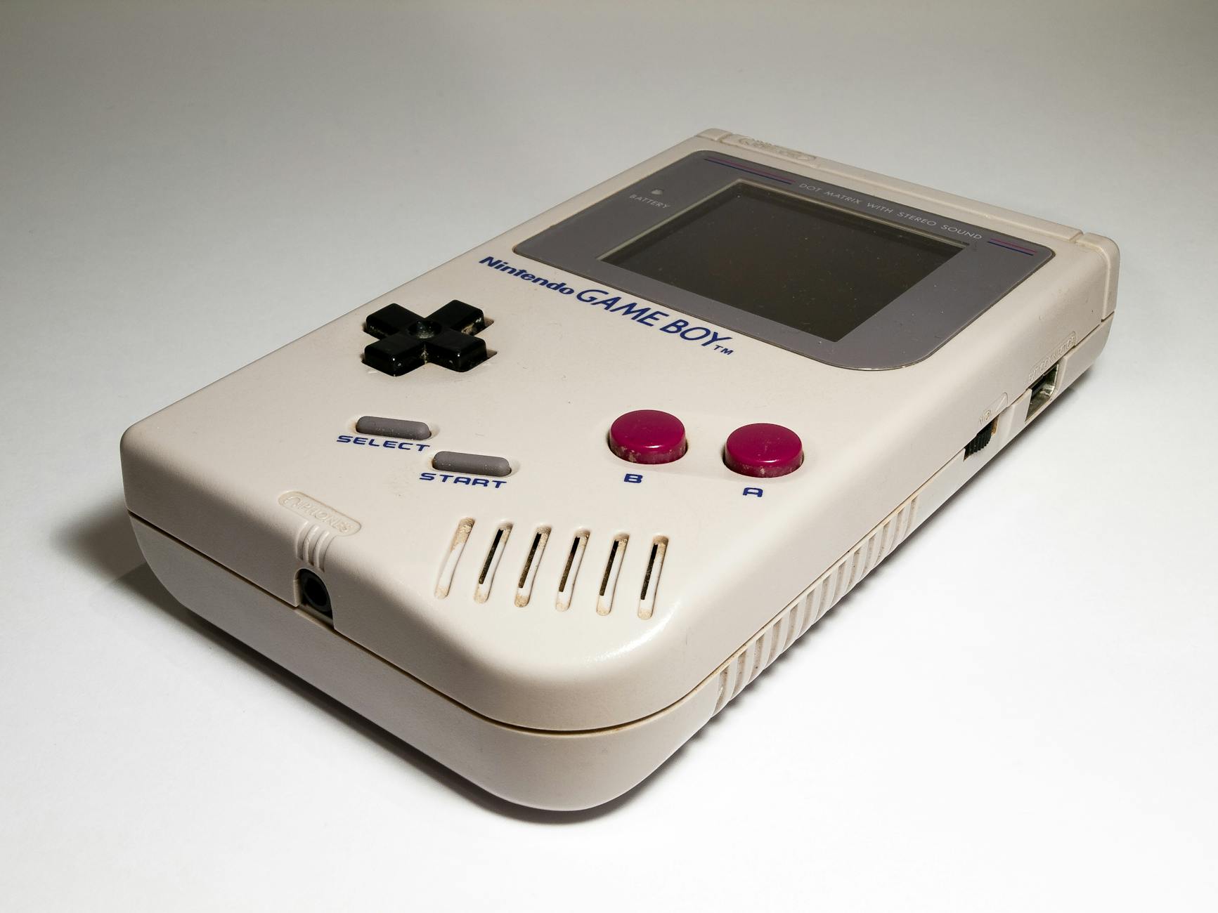 5 Mistakes to Avoid When Buying a Used Game Boy - Game