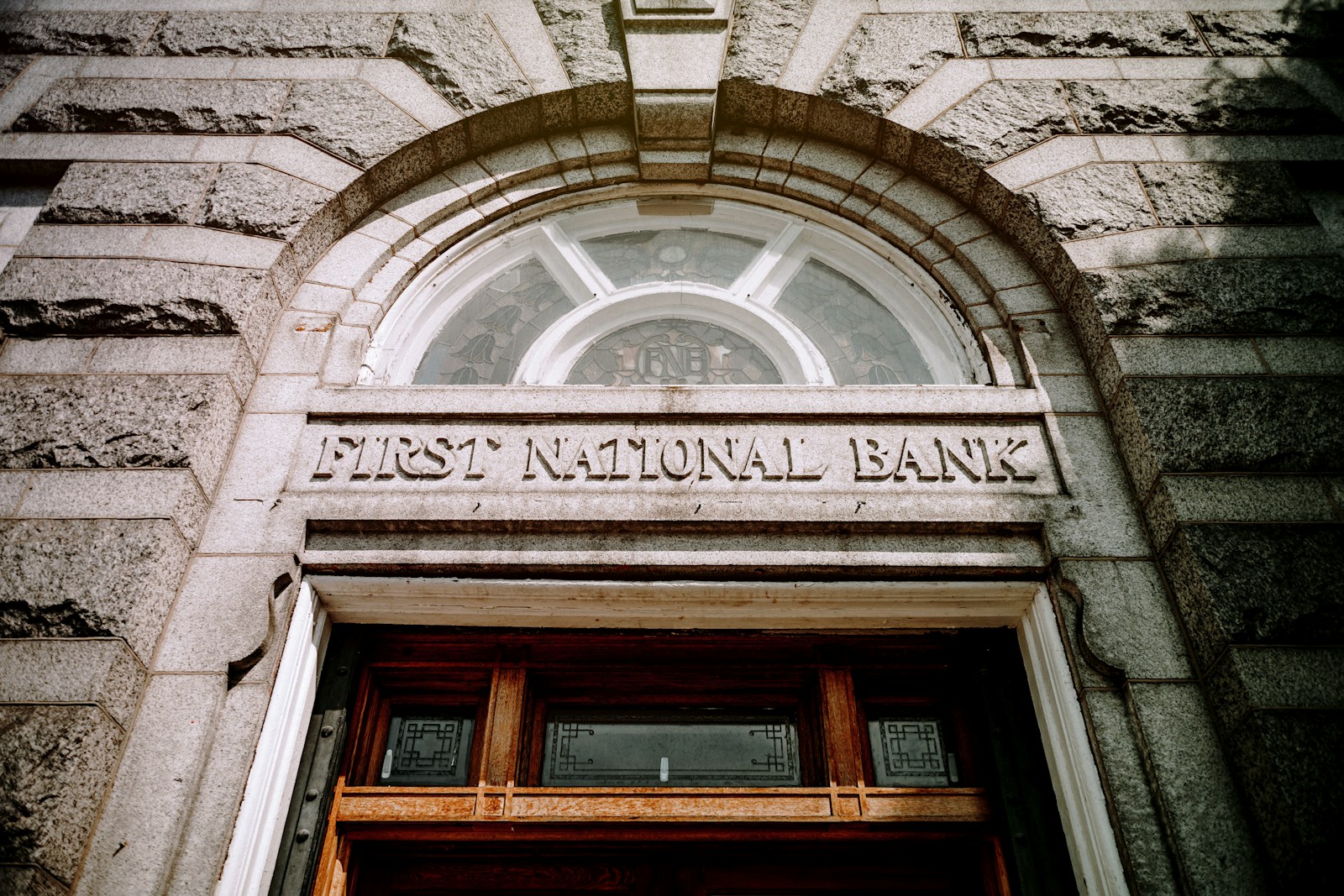 Central Bank Cuts Key Rate from 16% to 15.5%: What It Means - News