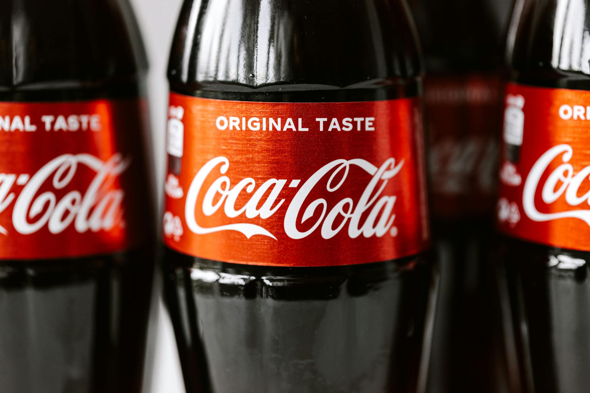 Coca-Cola Launches Exciting Makeup Line with Bruna Tavares