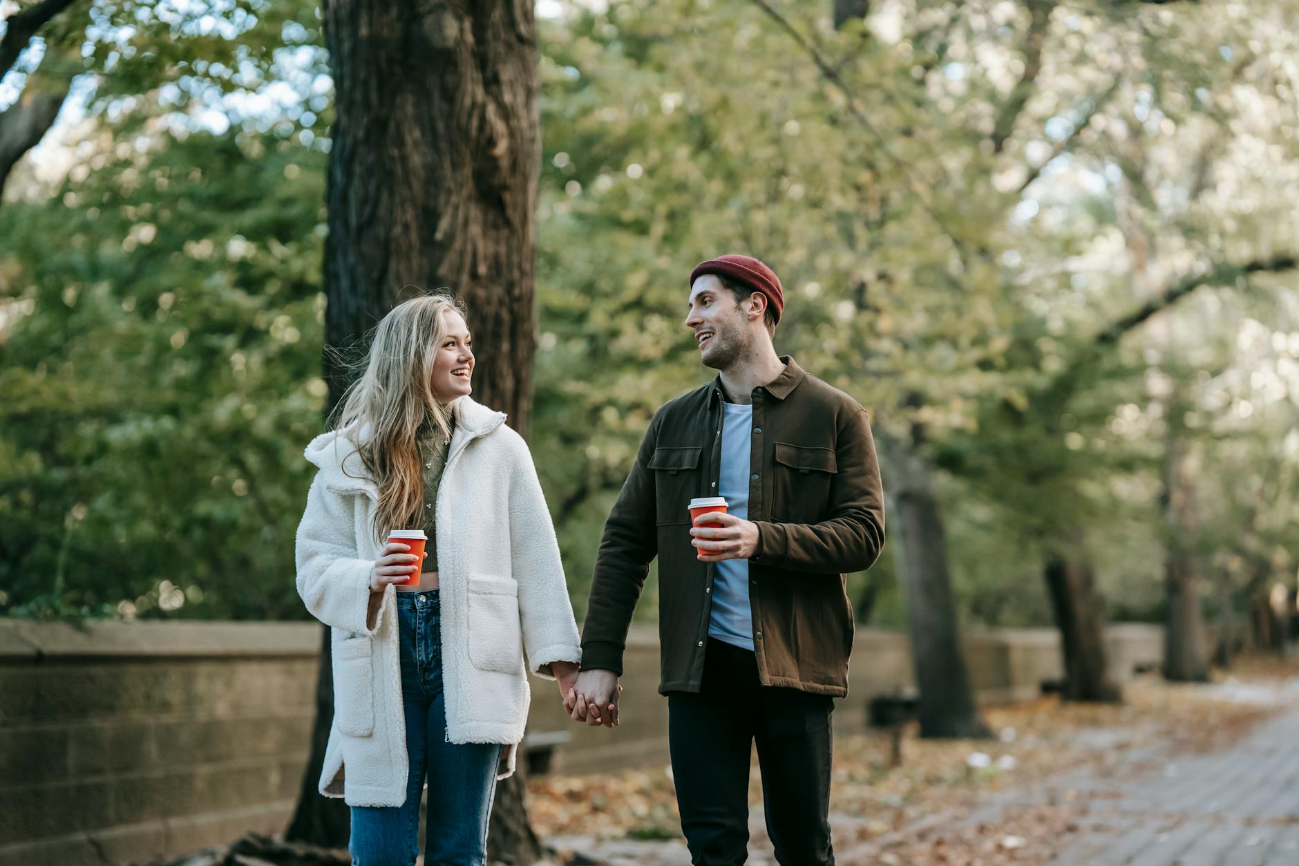 Coffee Walks: The Top Dating Trend Among Russians in 2026 - Adult