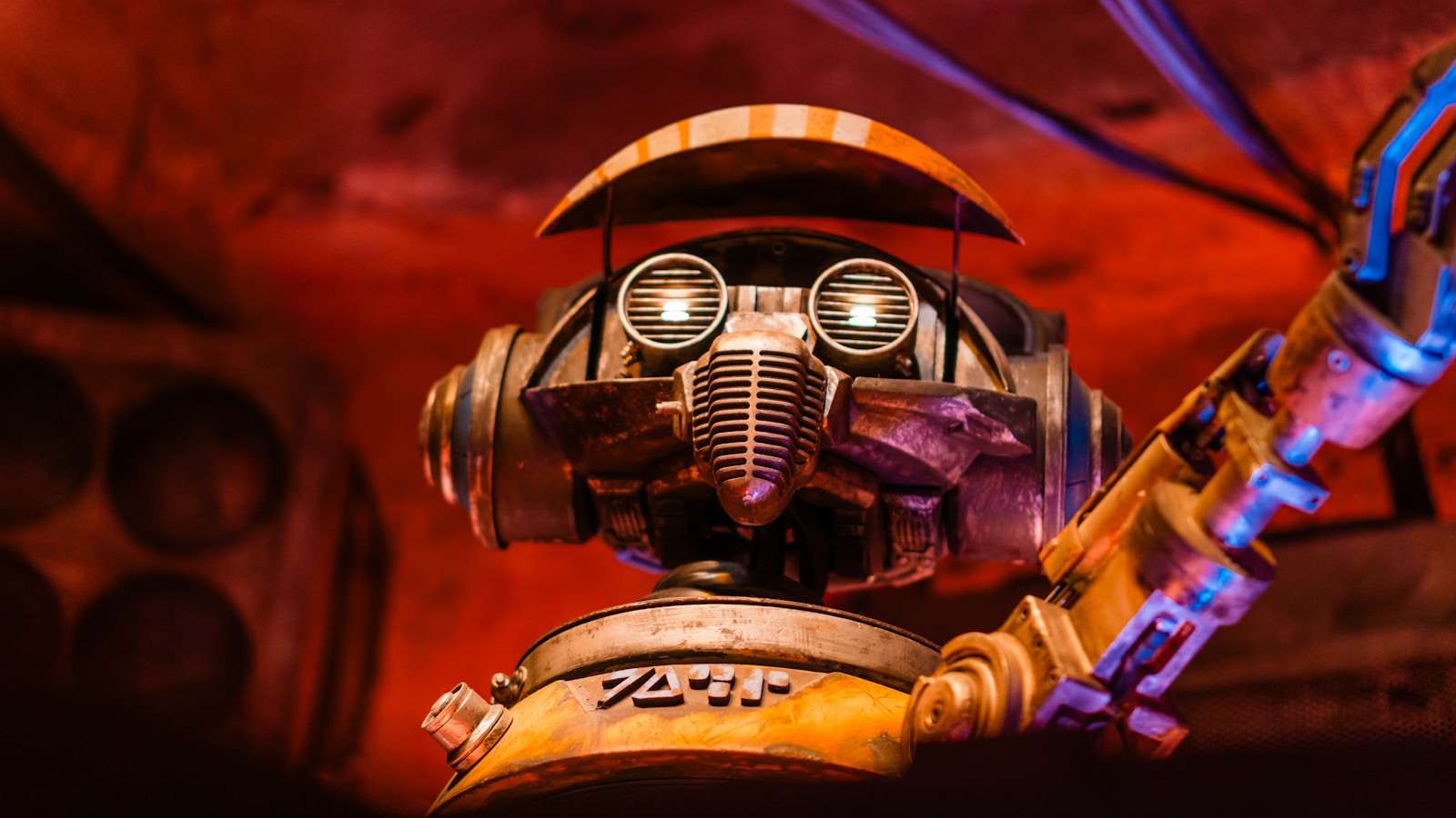 Director of 'I, Robot' Returns with First Film in a Decade Using AI - Cinema