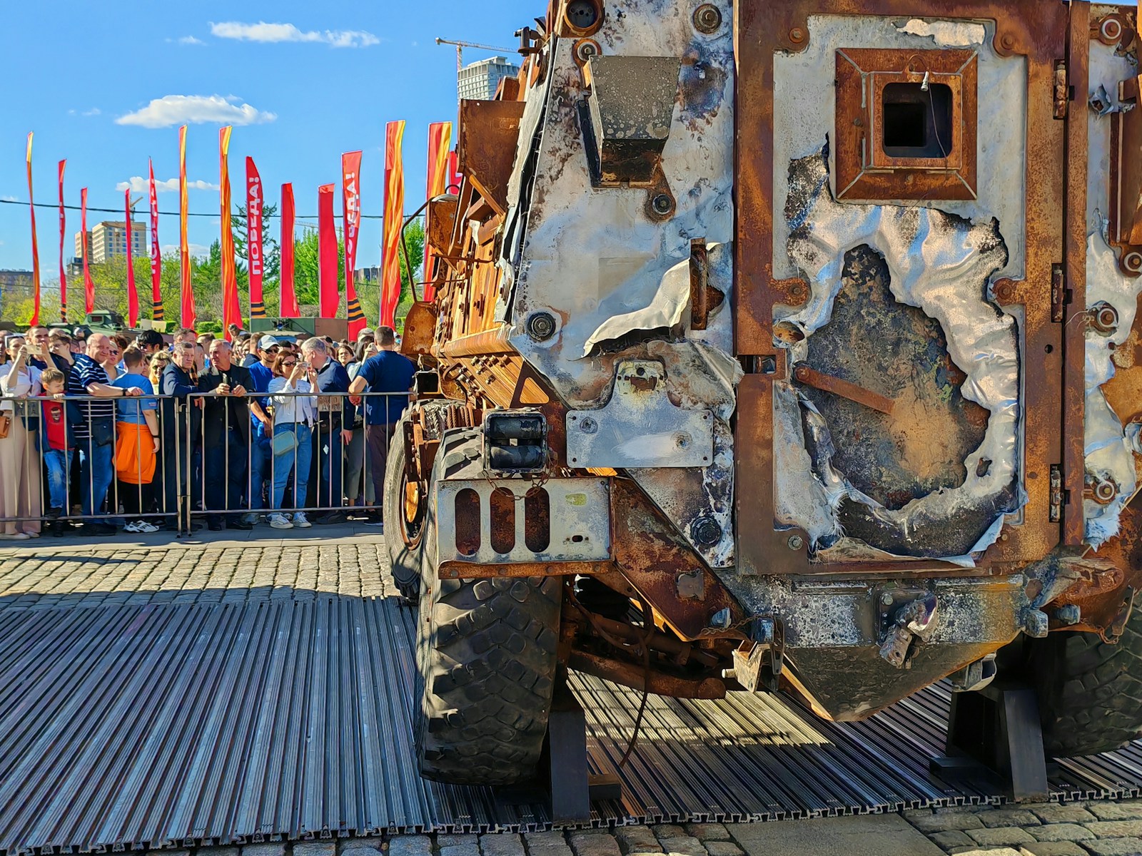 Discover Affordable Art at Art Russia Fair: Must-See Pieces - Cinema