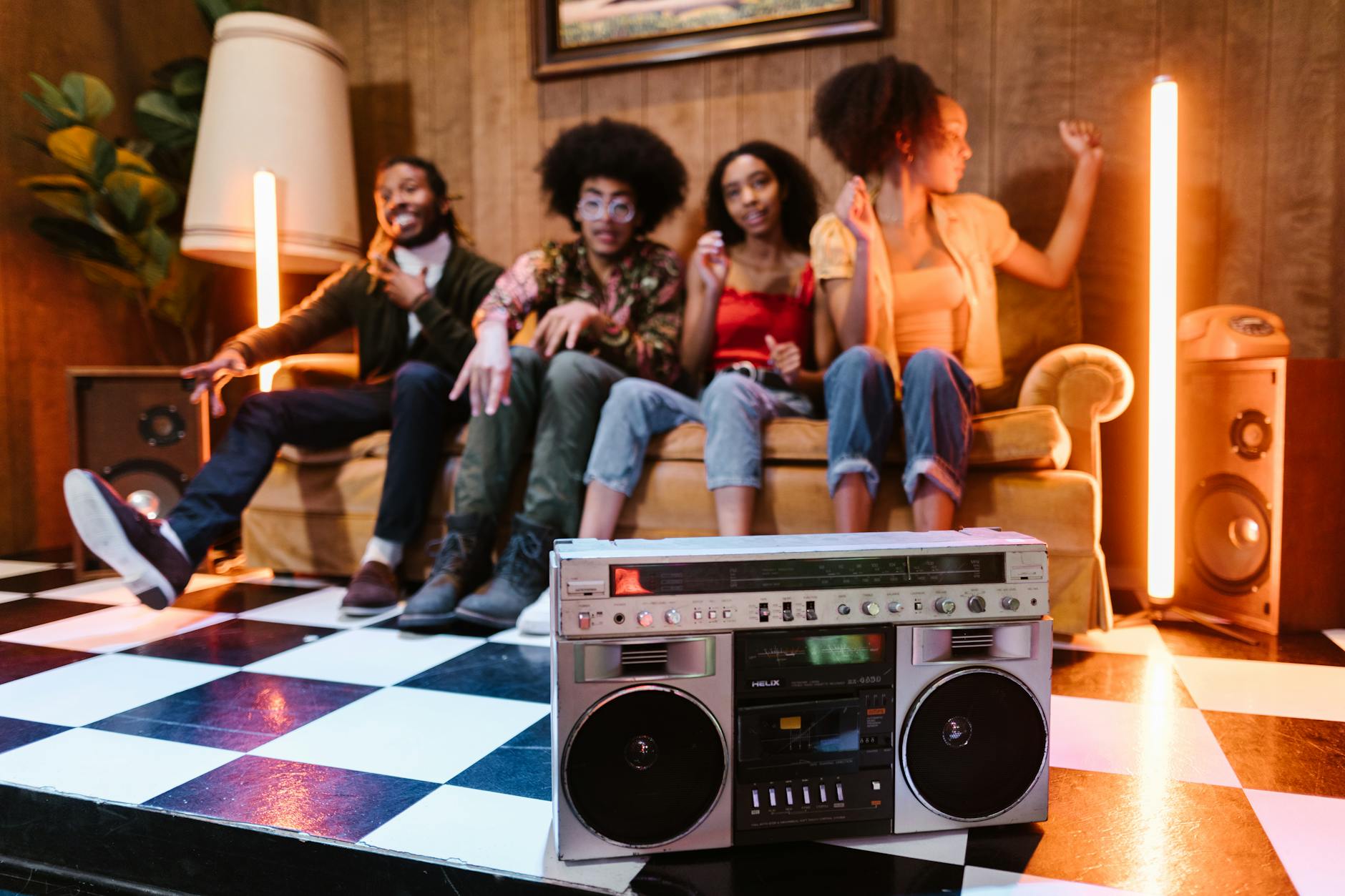Exploring the Rise of 'Druzhbodoms': Gen-Z's Unique Communes - Lifestyle