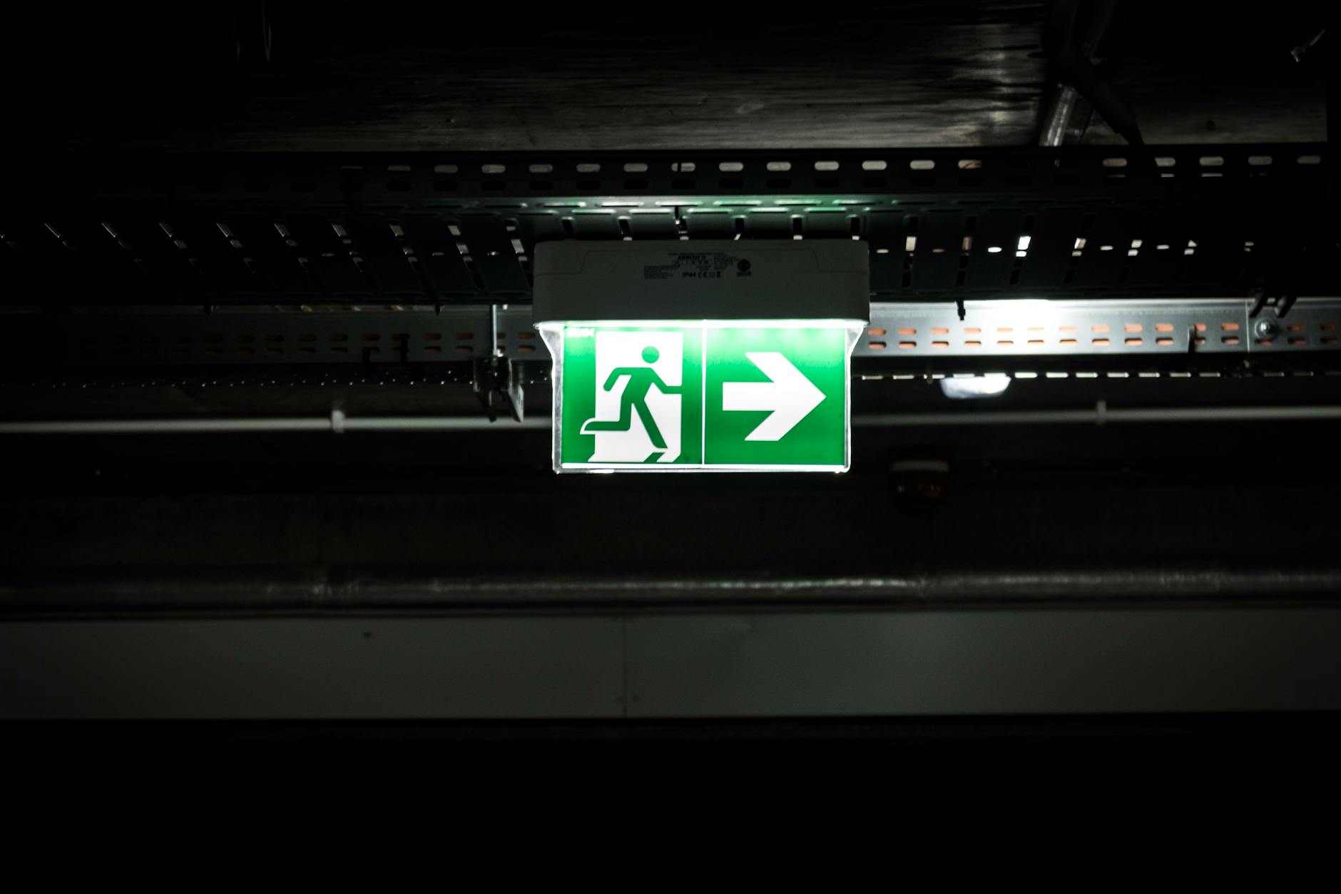 Emergency Evacuation at GES-2 Cultural Center in Moscow - News