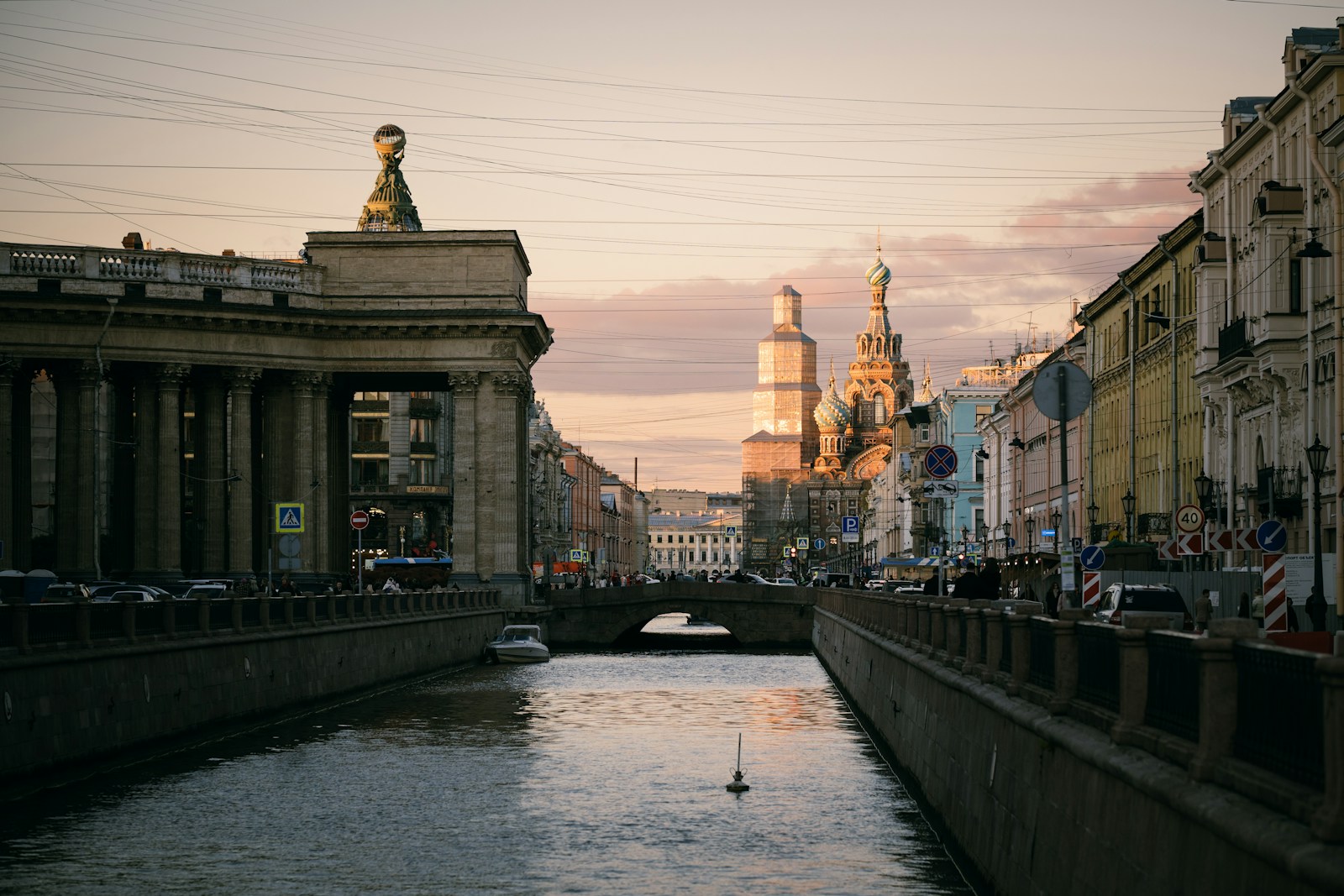 Europe's Tourist Surge: 160,000 Visitors Hit Russia in 2025 - News
