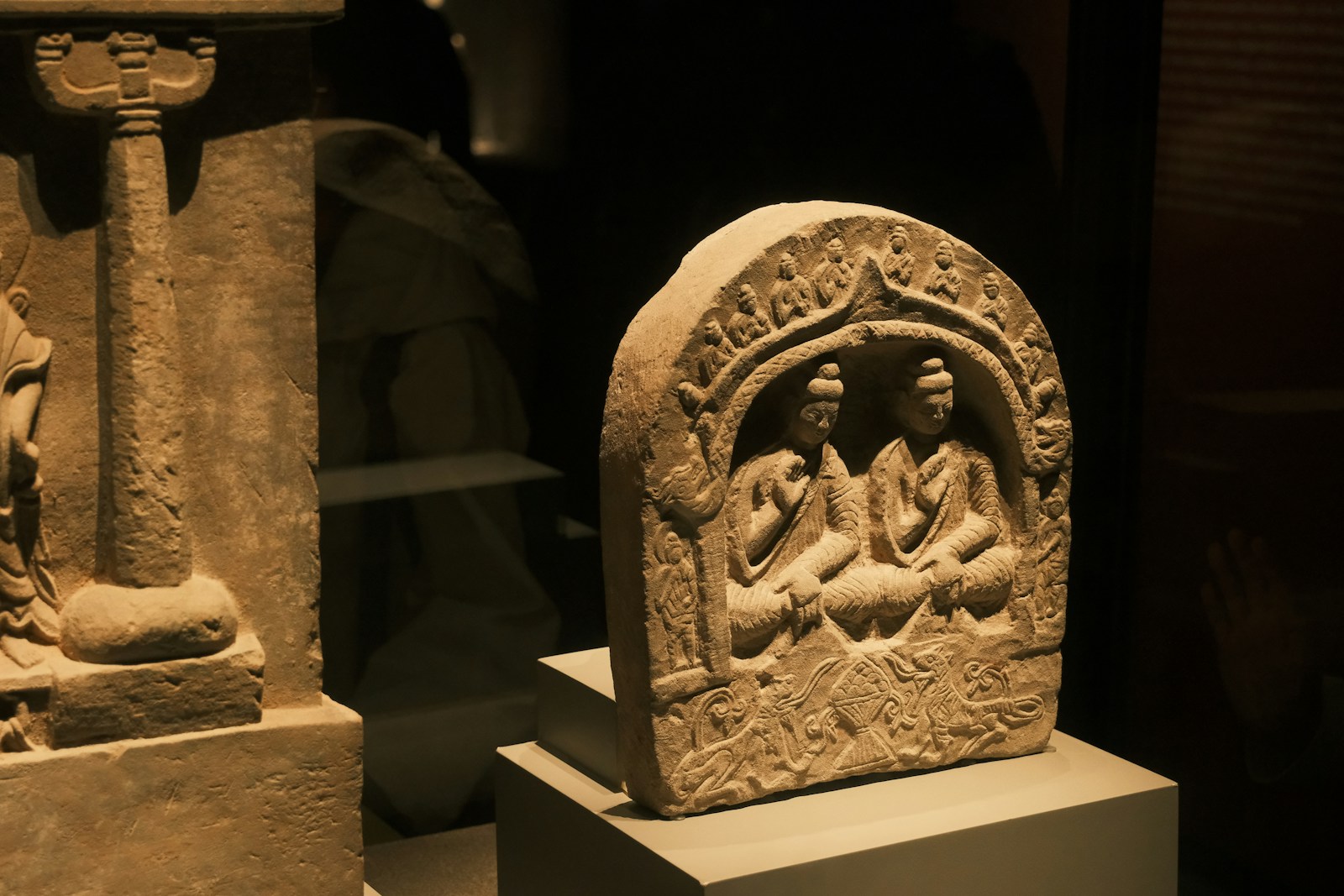 Exploring Medieval and Ancient Myths at GES-2 Exhibition