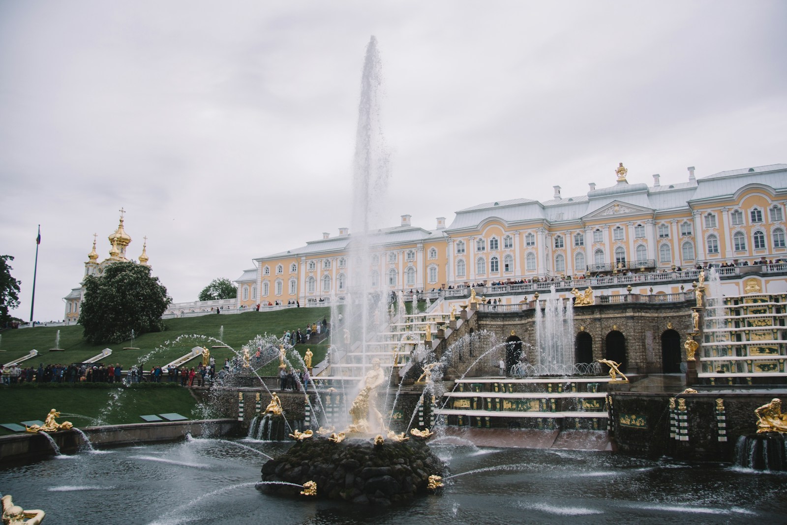 Fountain Season at Peterhof Museum Starts April 25th - Lifestyle