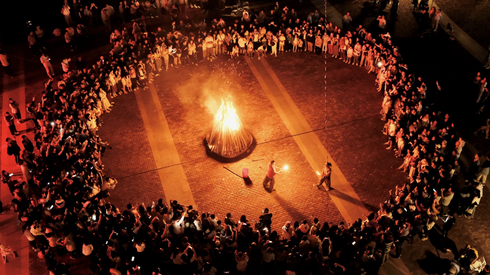 Giant Heart Set Ablaze at Nikola-Lenivets Art Park for Maslenitsa - Lifestyle