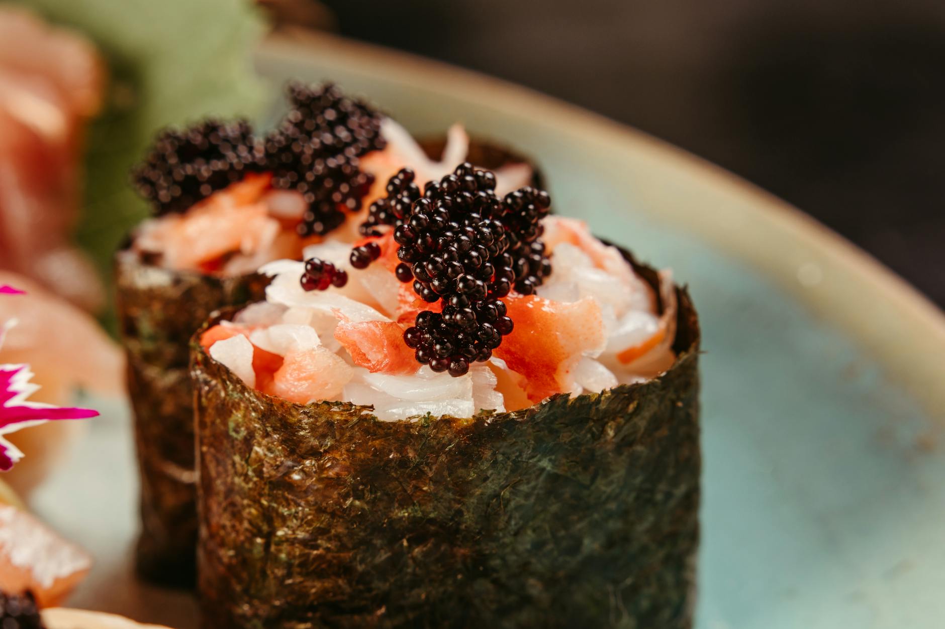 Golden Globe Guests Treated to Luxurious Black Caviar and Sushi