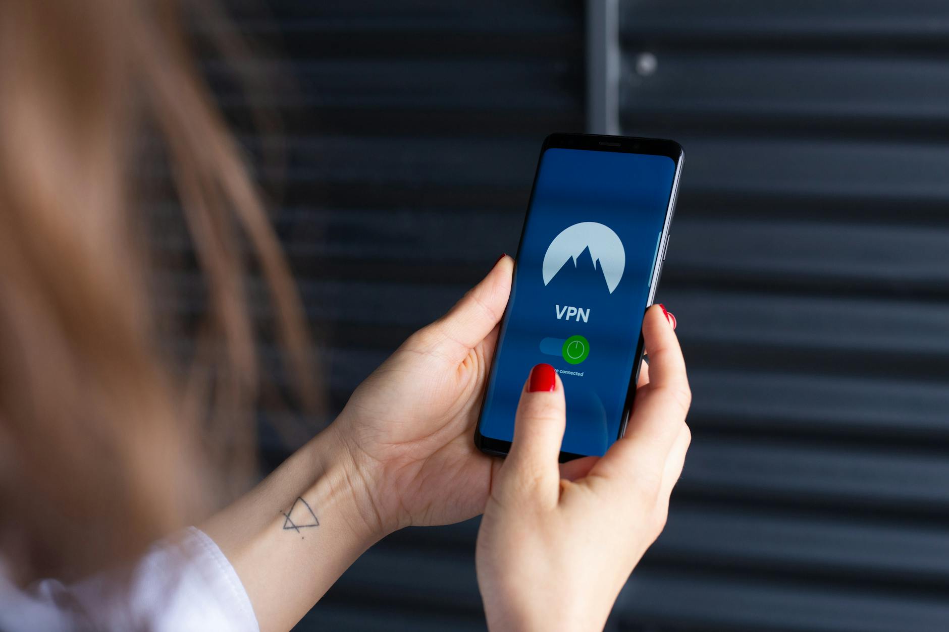Russian Government Limits Access for VPN Users on Gosuslugi - News