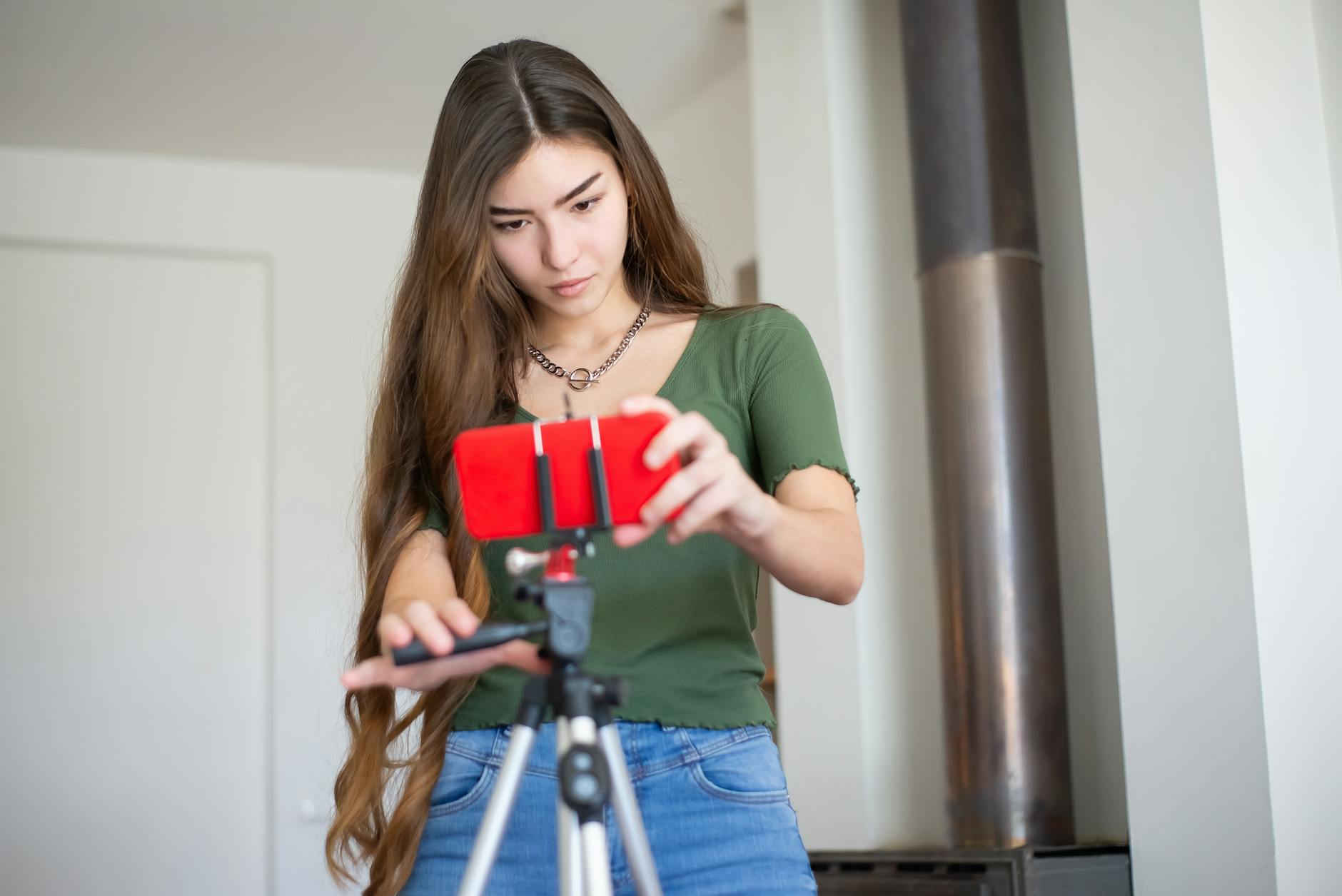 Greece to Ban Social Media for Kids Under 15 Starting 2027 - News