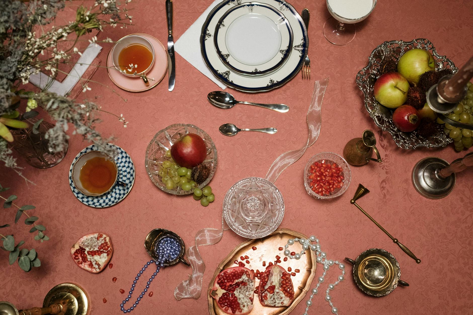 Stunning Tea Stats: 17K Cups Served at Hermitage During Holidays