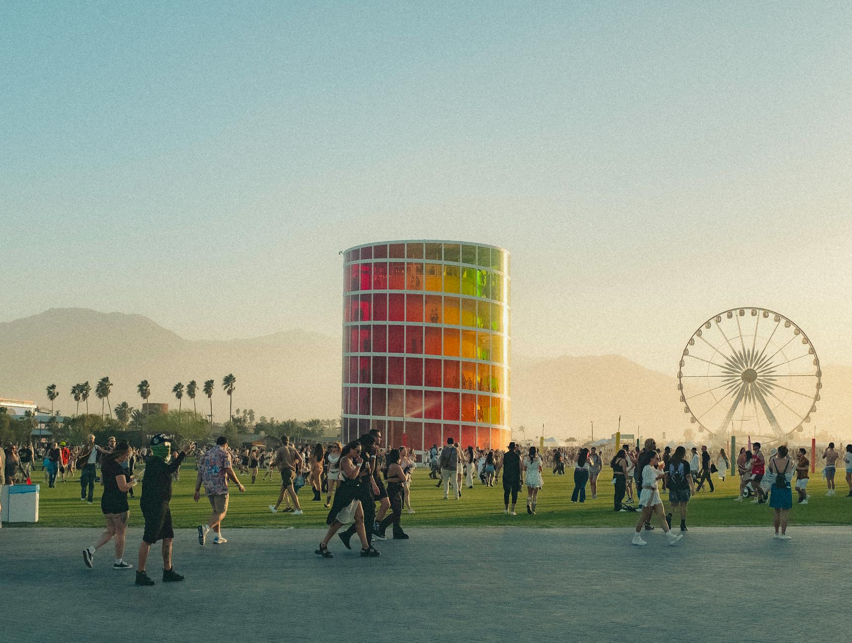 Huntr/x Surprises Coachella with Katseye Performance of 'Golden' - Music