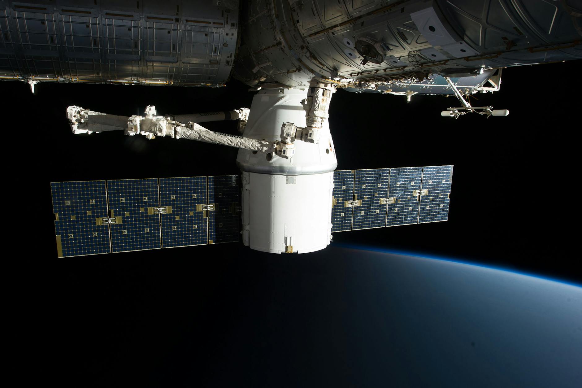 International Space Station Set for Deorbiting in 2028 - Tech