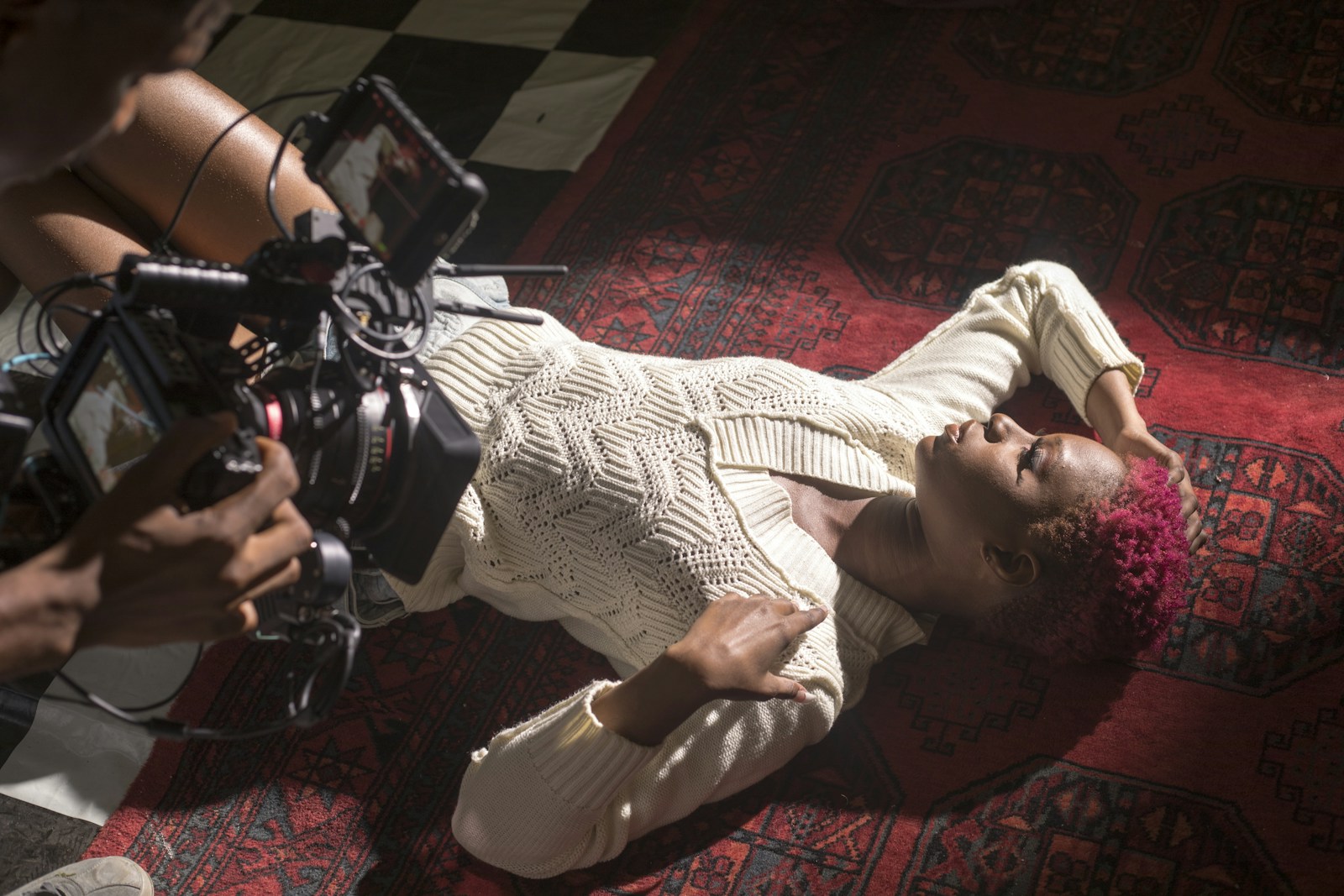 Jennifer Lawrence and Robert Pattinson Star in Thrilling New Film