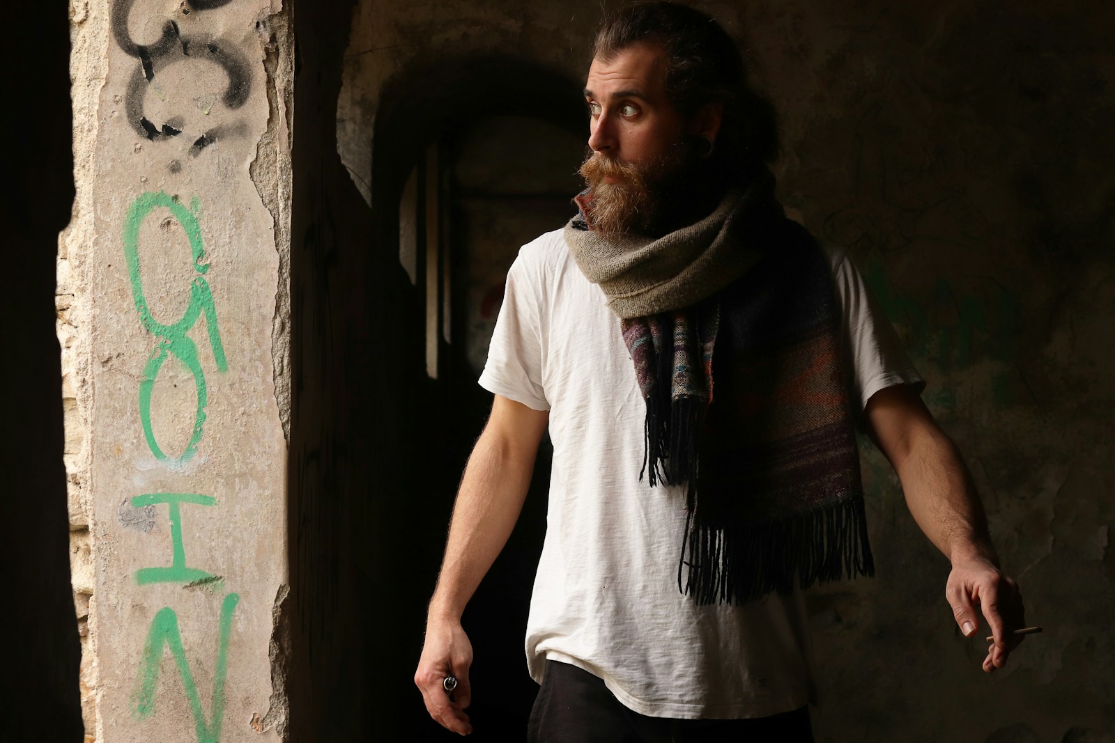 Jesse Buckley Talks Heart and Humanity in 'Hamnet' Film