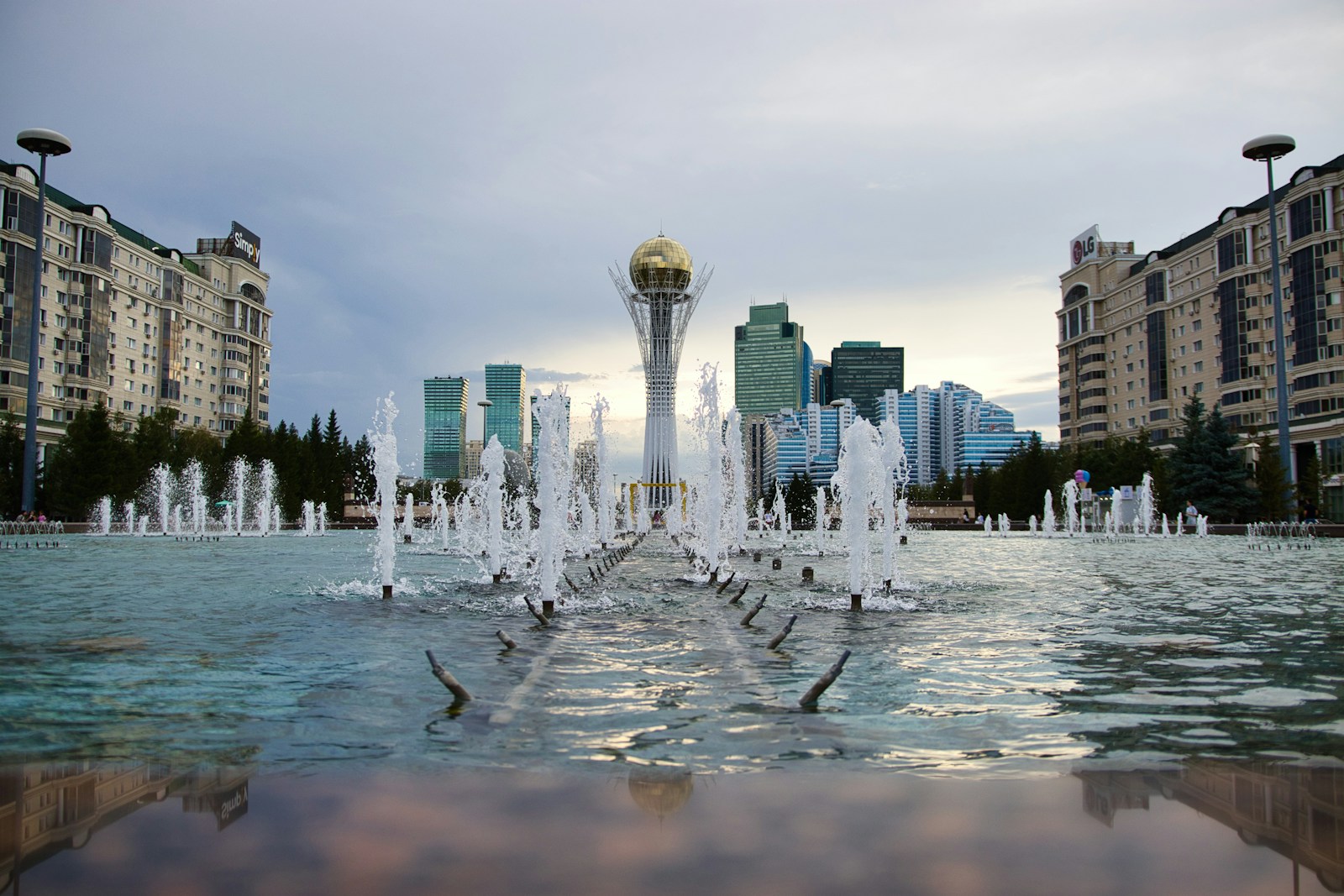 Kazakhstan Offers Reward for Capture of Blogger Mellstroy