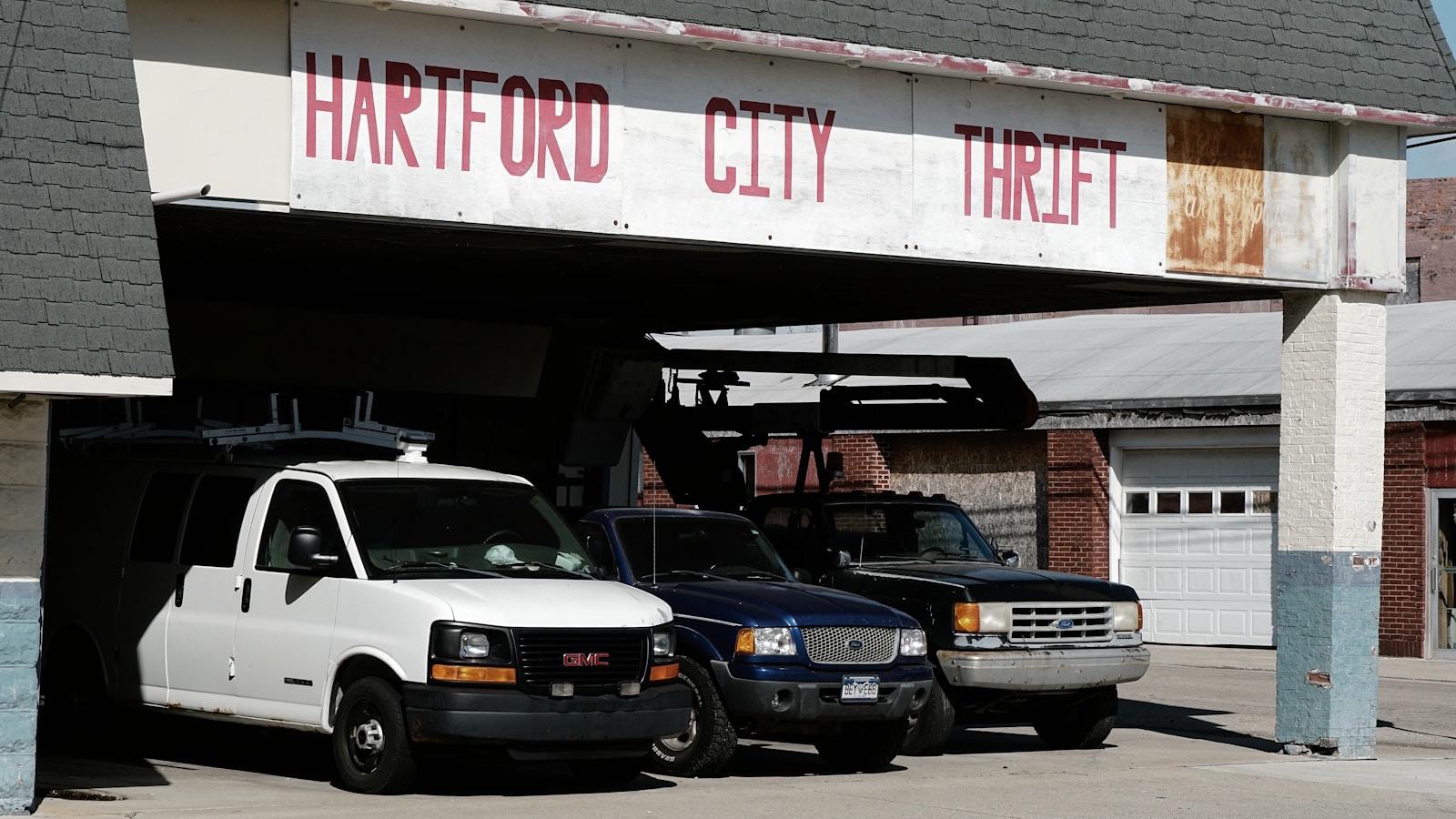 Kiefer Sutherland Arrested for Alleged Taxi Driver Assault