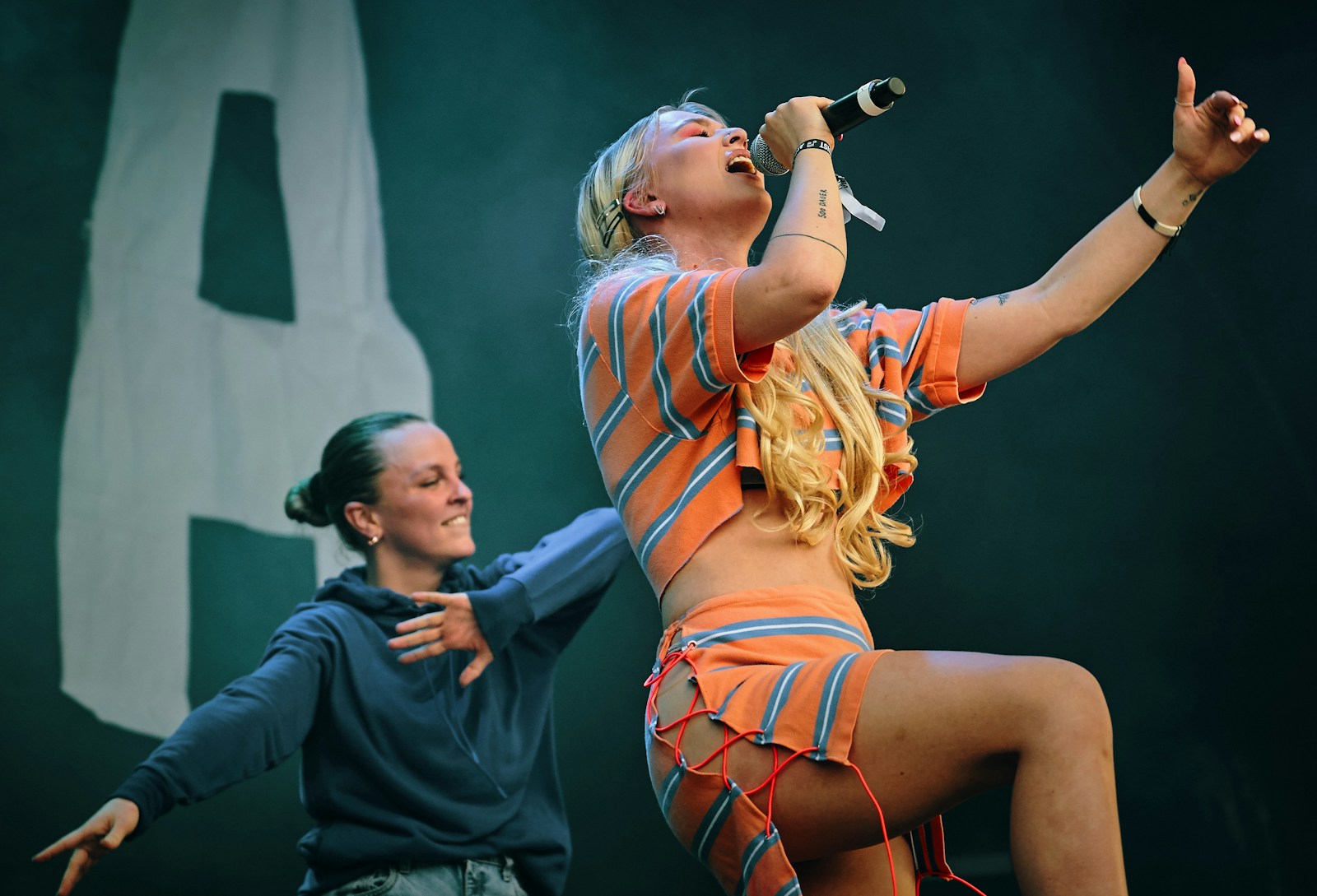 Lady Gaga Cancels Canadian Concert Due to Respiratory Infection - Music