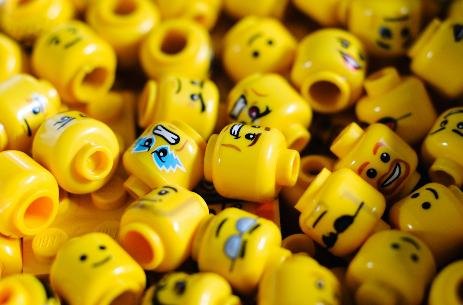 The Surprising Reason LEGO Minifigures Have a Hole in Their Heads - Lifestyle