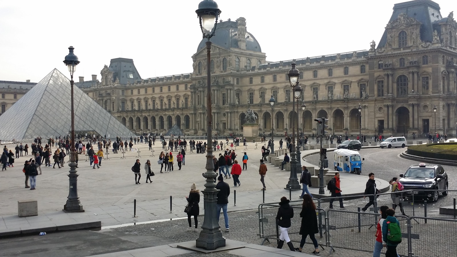 Louvre Reopens After Robbery: What You Need to Know