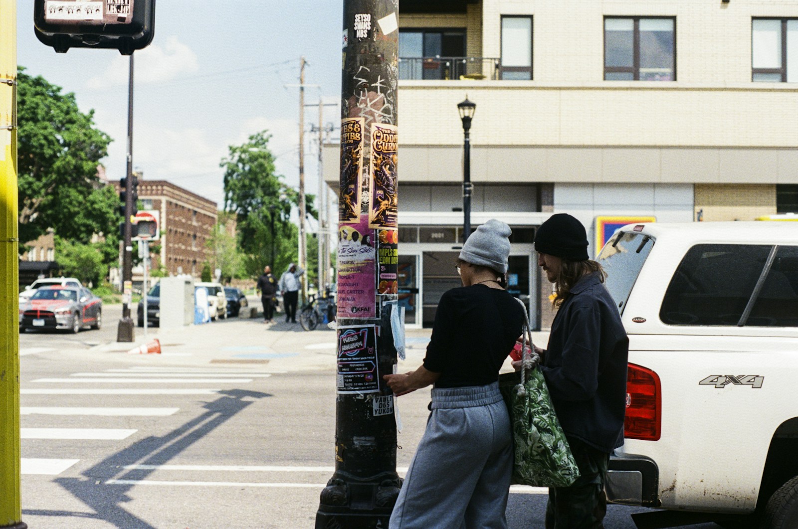 Love on the Streets: How Homeless Women Navigate Relationships - Adult