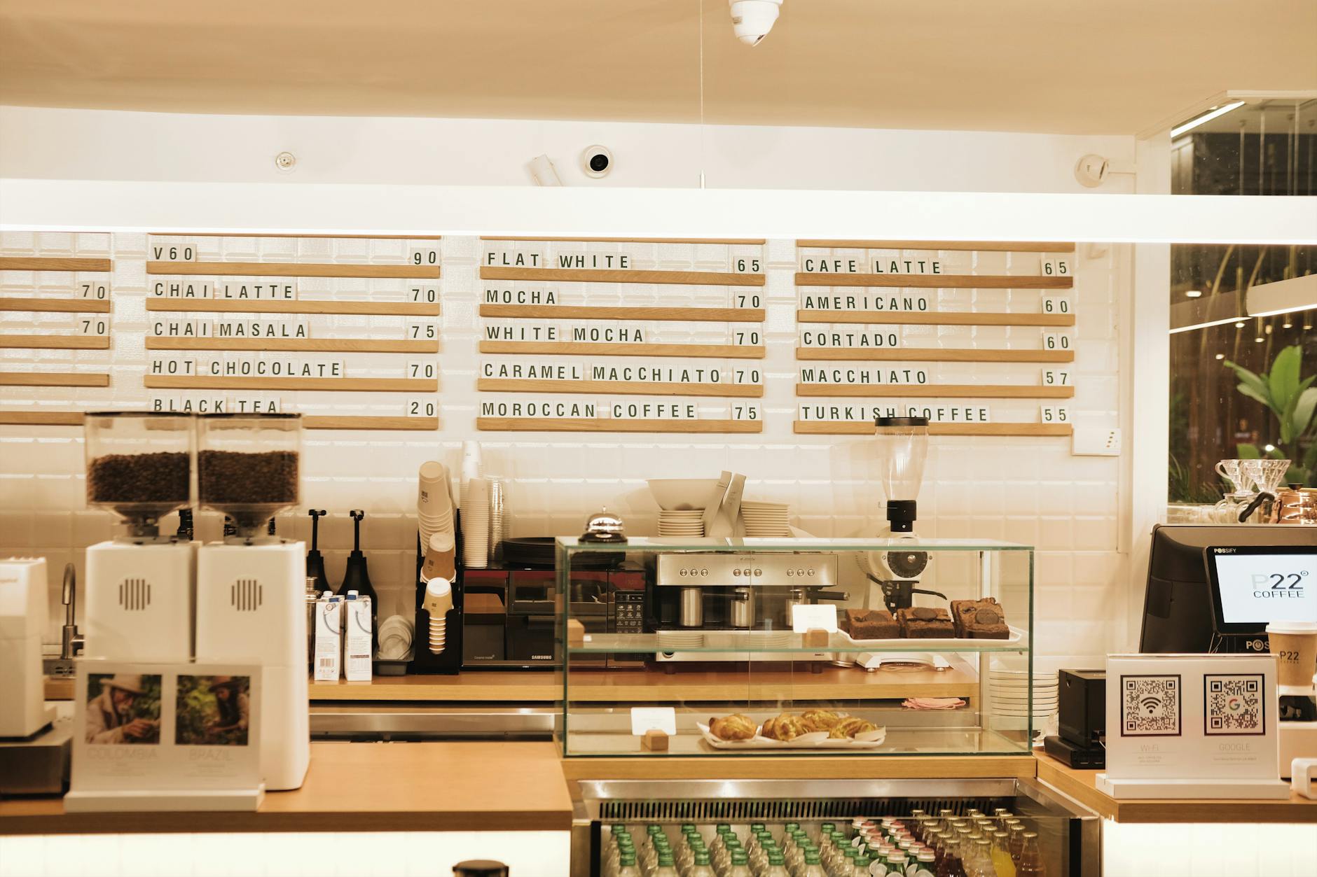 Madrid Orchestra and Choir Bring Tommy Cash's 'Espresso Macchiato'...