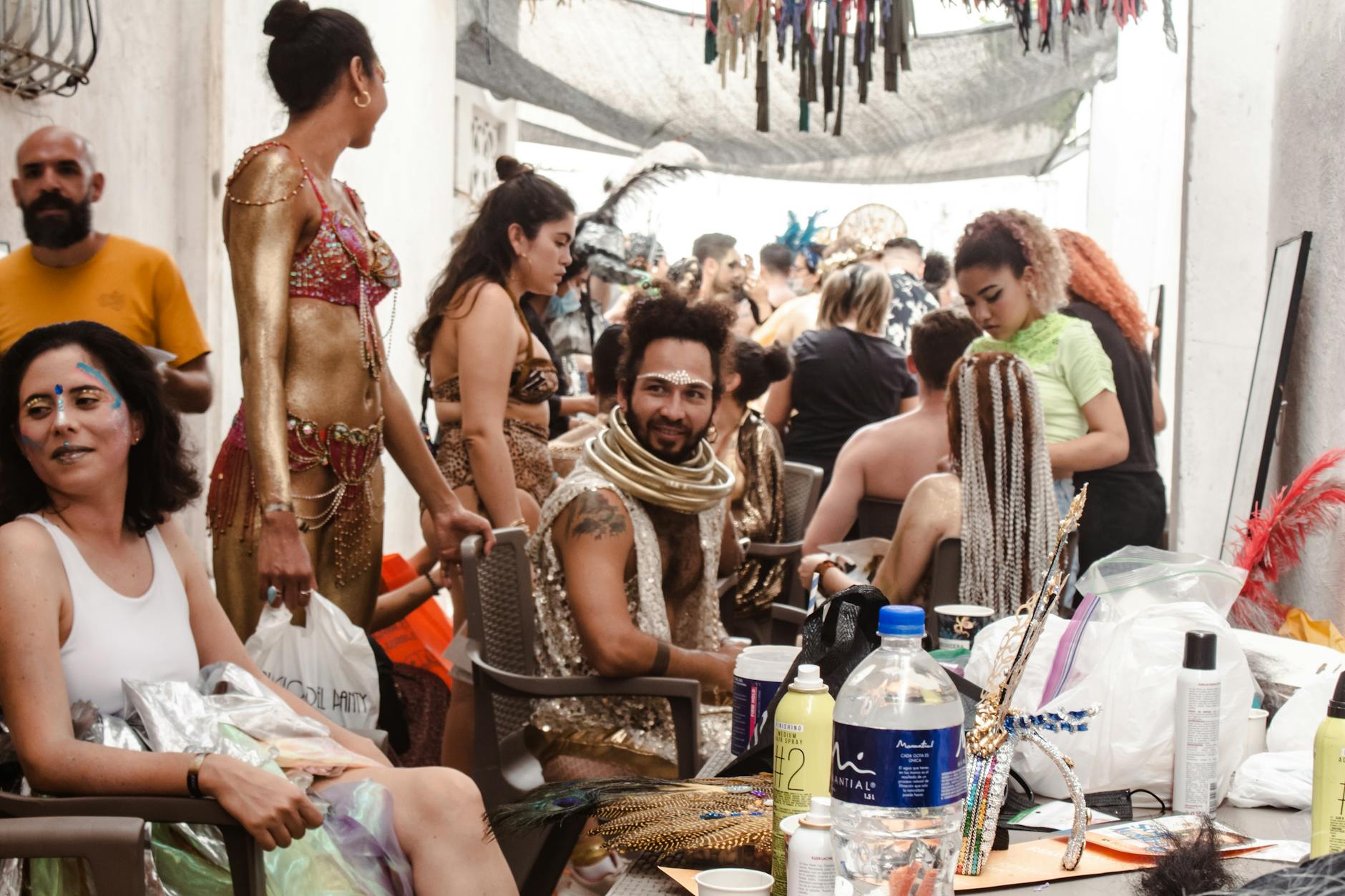 Makeup Artist Slams Working Conditions at Aline Zagitova's Show - Music