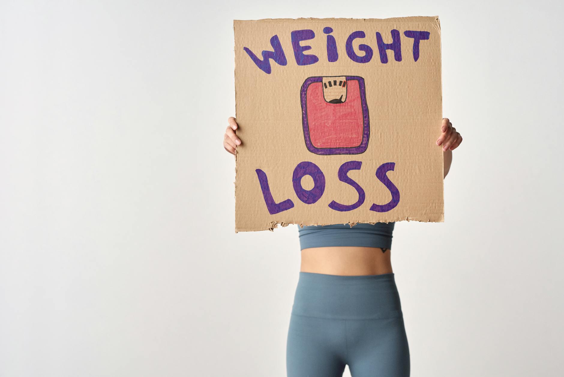 Margot Robbie's Shocking Gift: A Weight Loss Book from Co-Star - Lifestyle