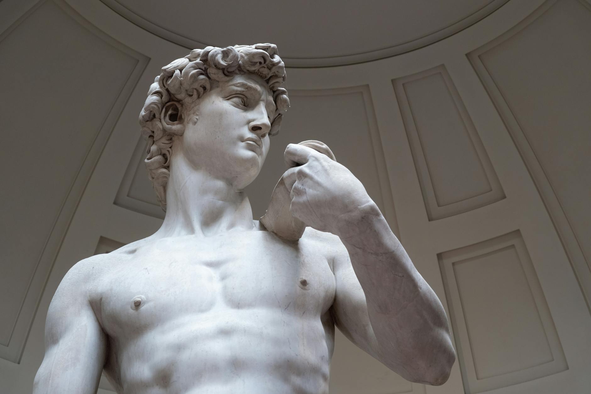 Masked Thieves Steal Masterpieces from Italian Museum - News