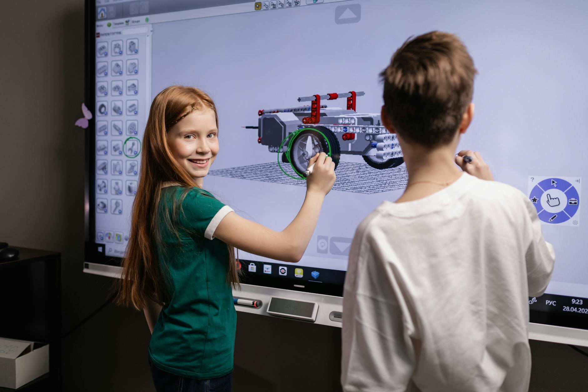 Melania Trump Advocates for Robot Education for Kids - Tech