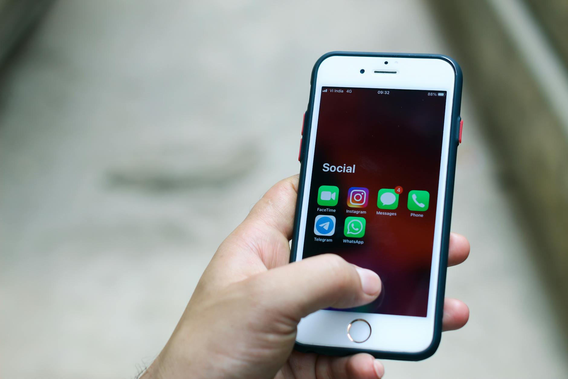 Mikhail Barschevsky Calls WhatsApp and Telegram Restrictions Logical - News