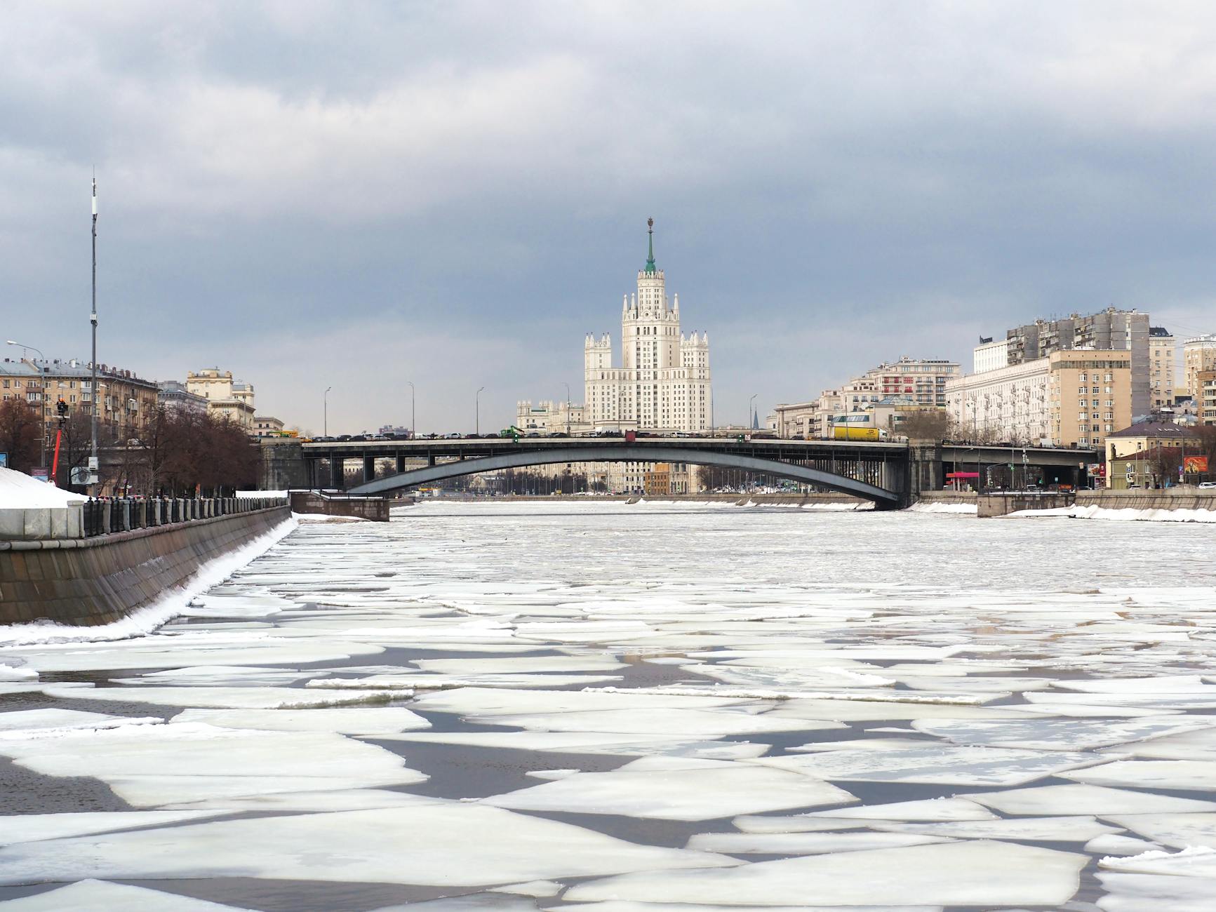 Moscow to Experience a Cold Snap: April Weather Forecast - News