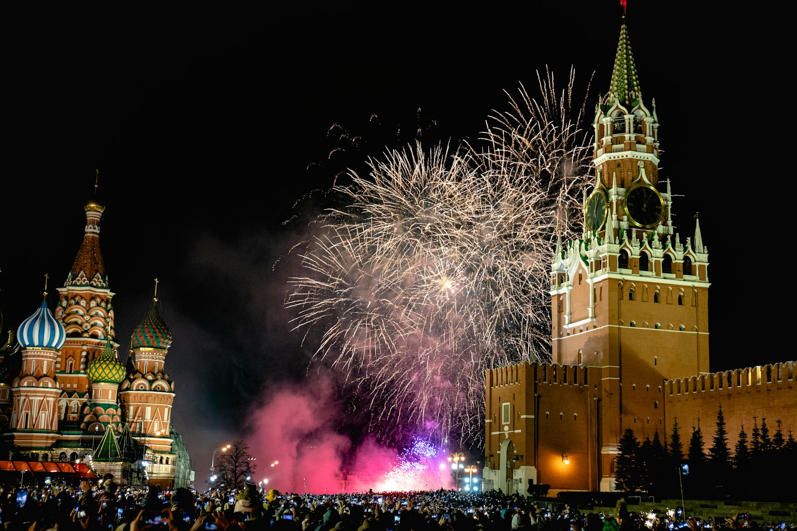 Why Regions Feel Moscow Stole Their New Year Spirit