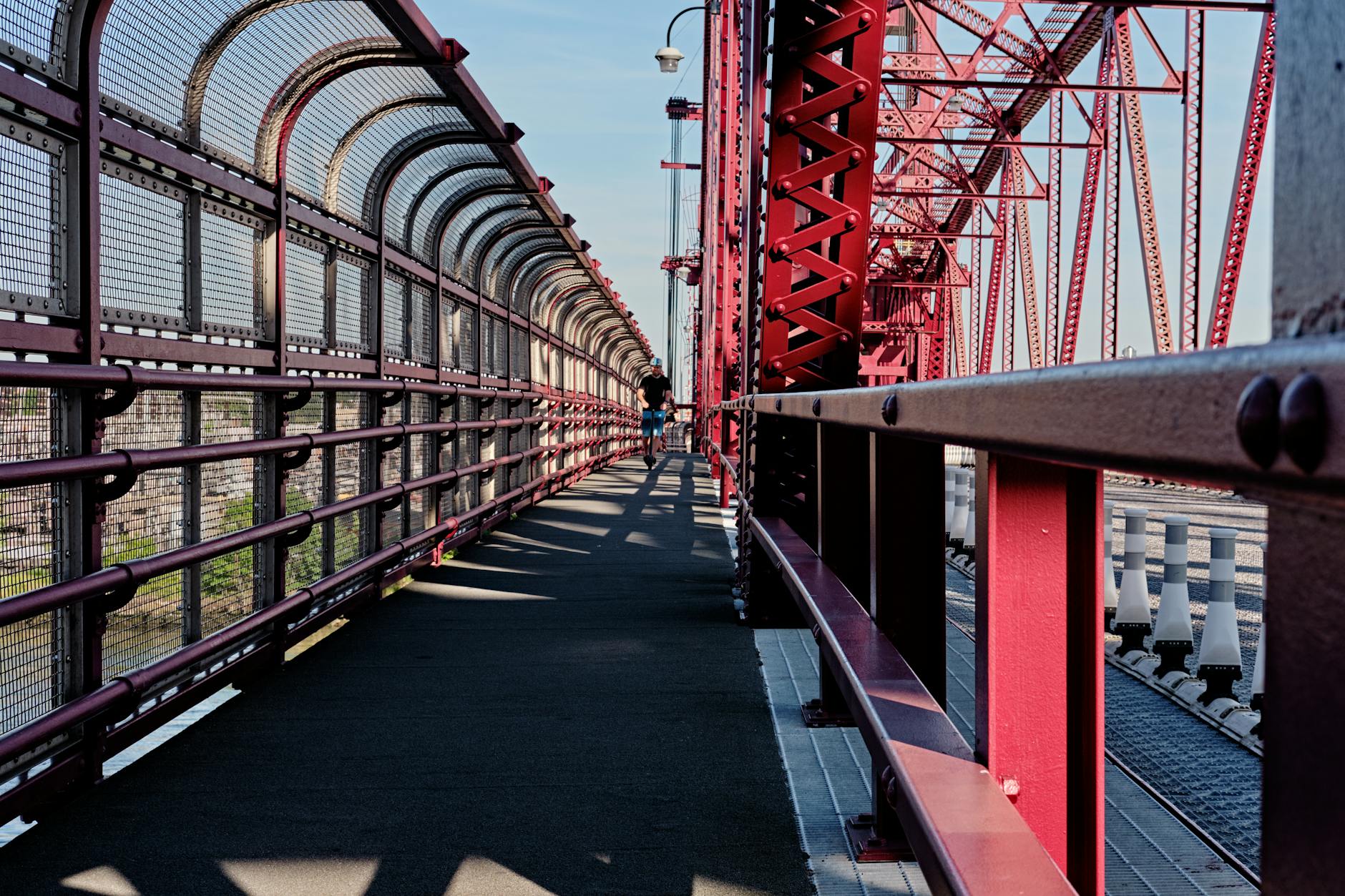 New Pedestrian Bridge Construction Kicks Off in Moscow - Lifestyle