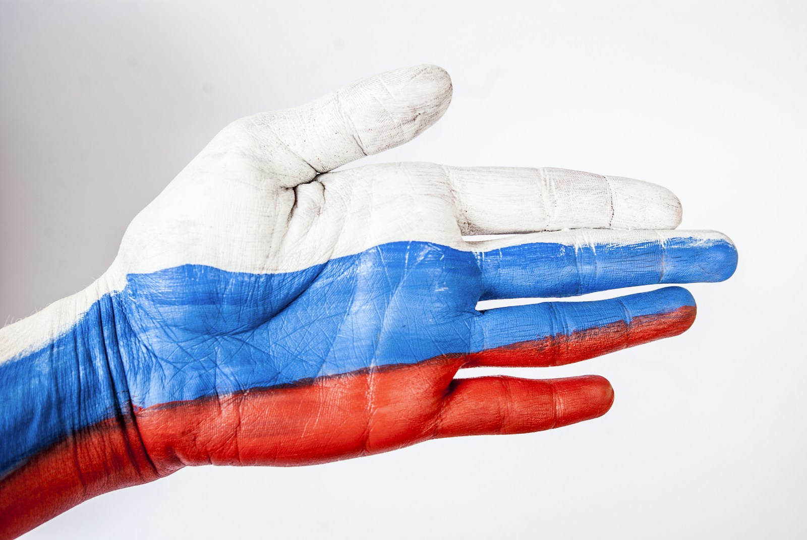 New National Standard for Nail Services Approved in Russia - Lifestyle