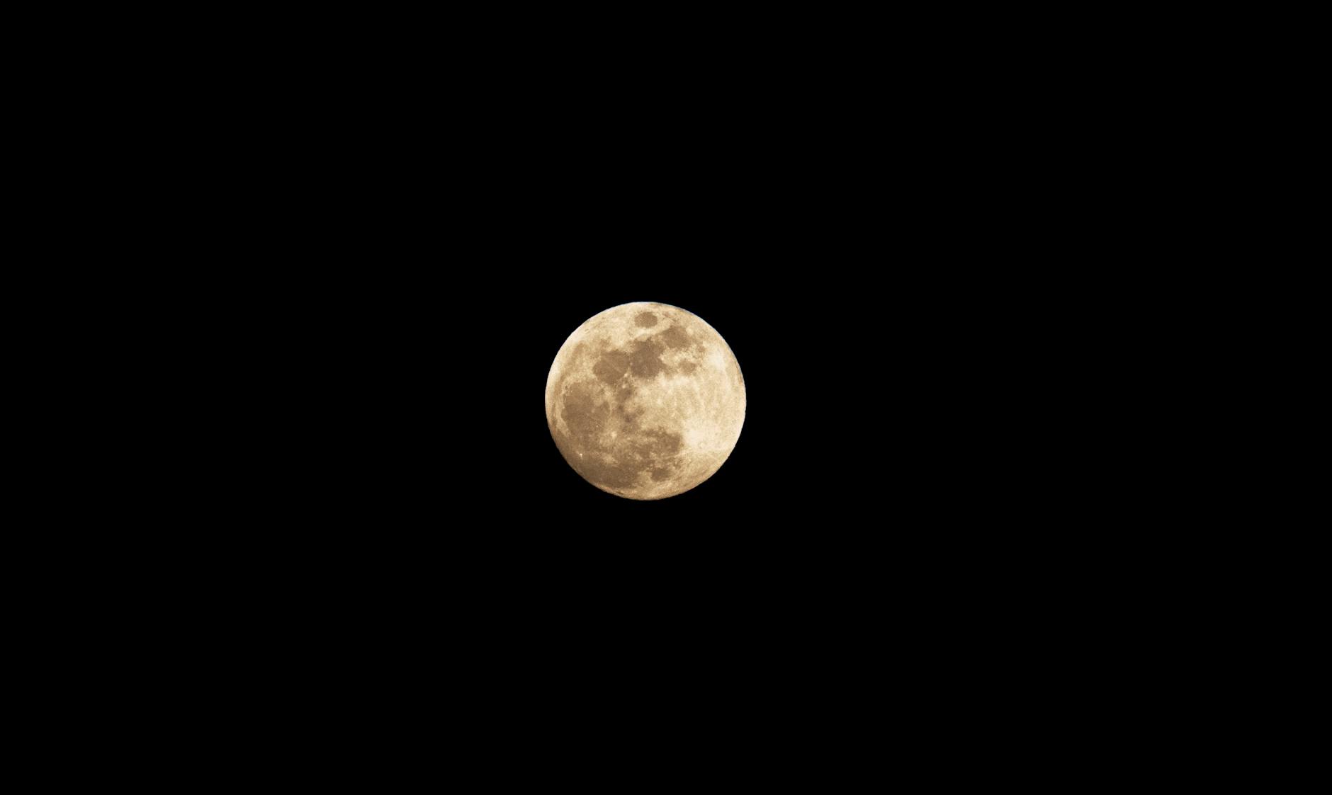 NASA Plans to Build a Lunar Base: A New Era in Space Exploration - Tech