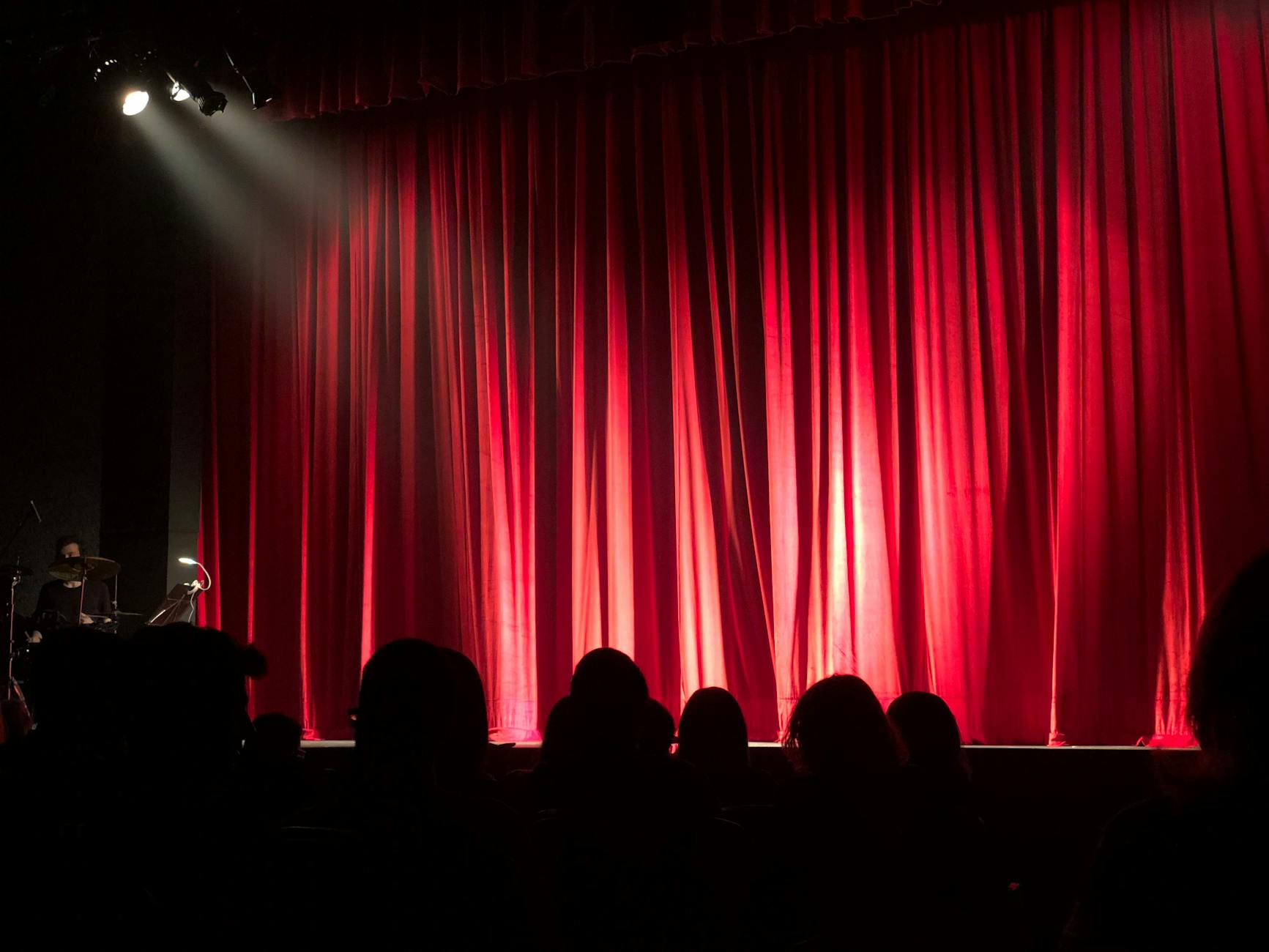 Nurlan Saburov to Unveil New Comedy Show 'Context' in Moscow