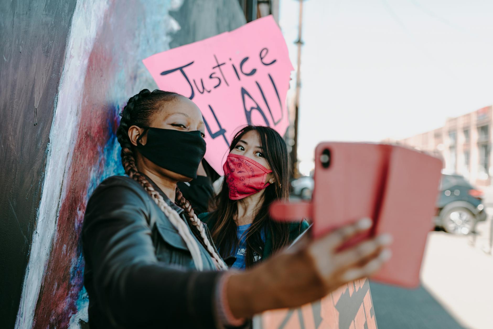 NYC Police Offers $10K Reward for Grinch Capture