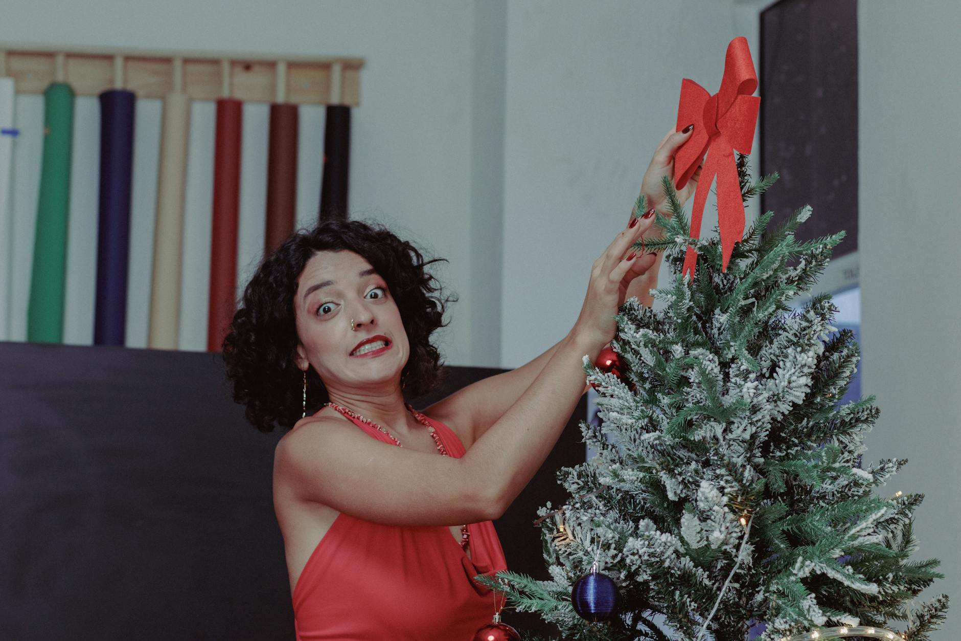 Olga Lerman Shines in New Family Comedy Trailer 'Svoya v Dosku' - Cinema