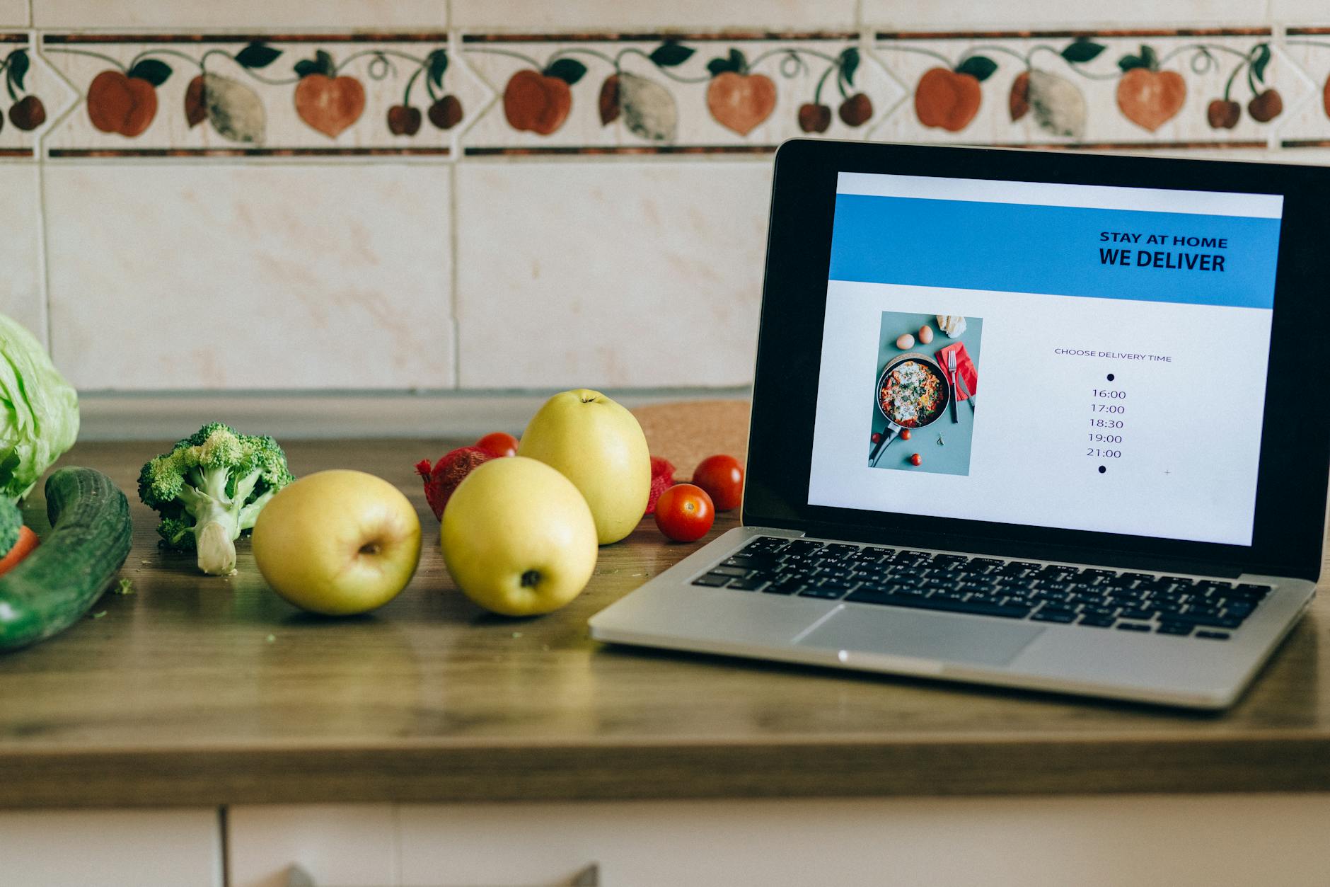 Online Food Orders in Russia Surge by 33% This Winter