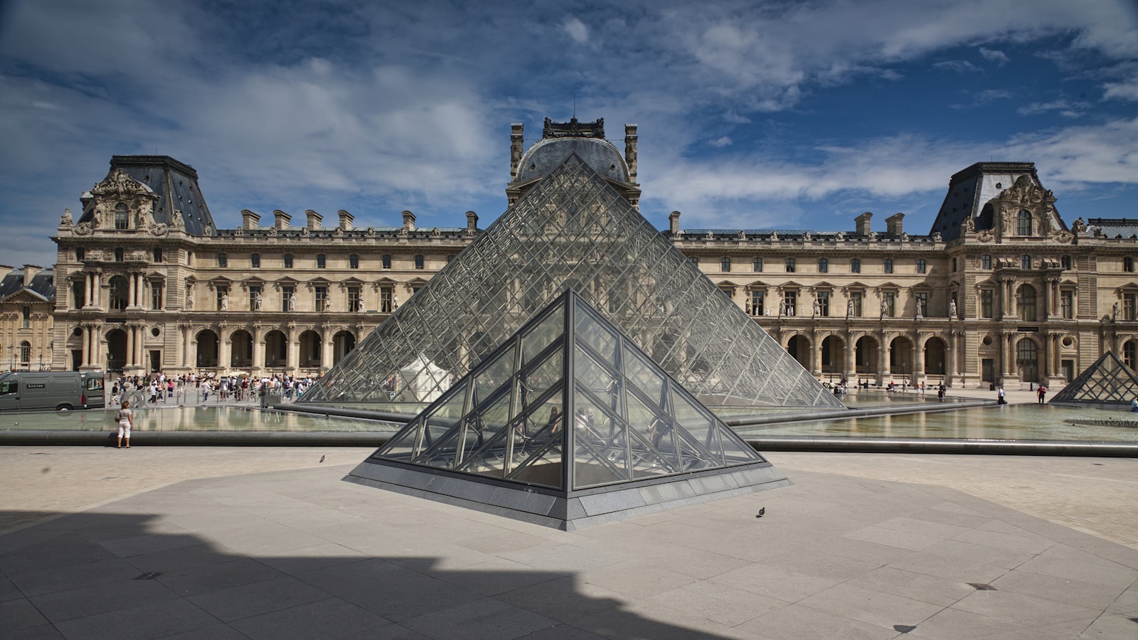 Pavel Durov Offers to Buy Stolen Louvre Jewels for Abu Dhabi