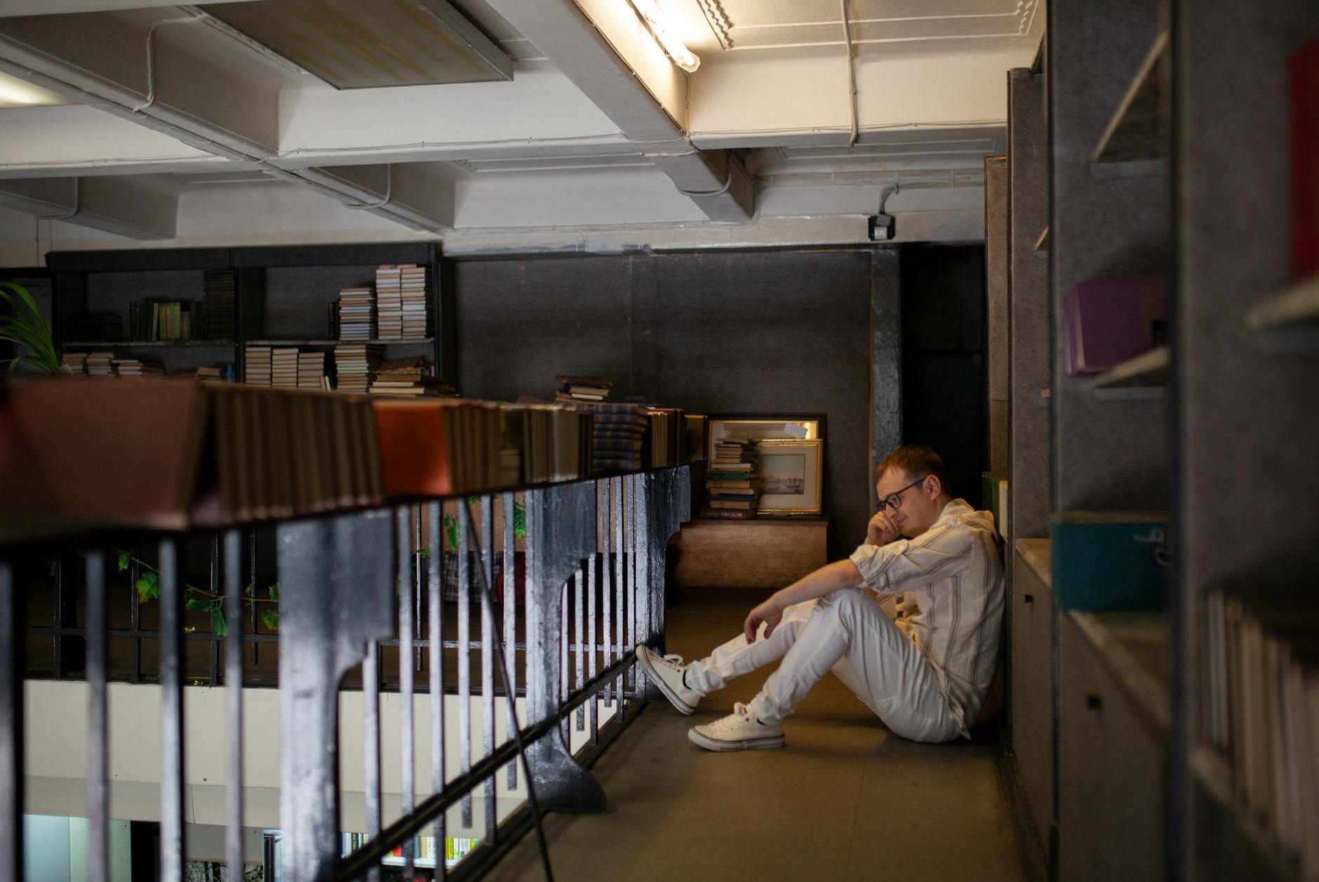 Can Reading Books Delay Alzheimer's? Discover the Benefits - Lifestyle